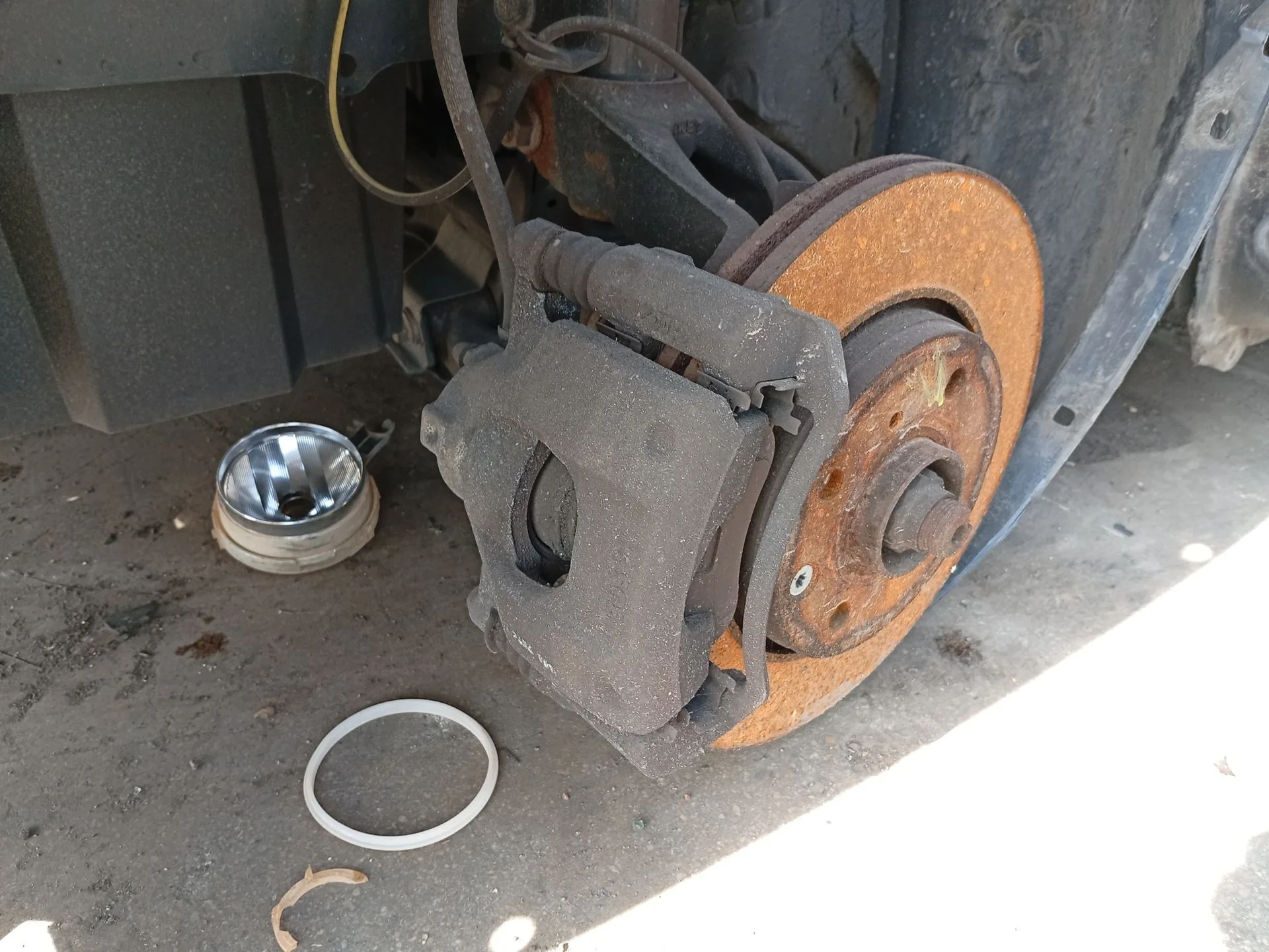 Pinza Freno Delantera Izquierda para Peugeot 108