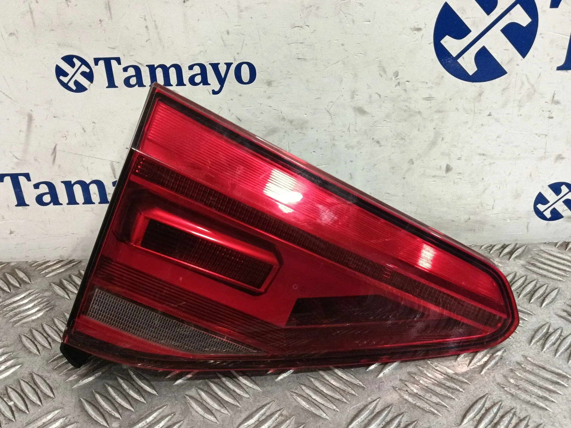 Piloto Trasero Izquierdo Interior para Volkswagen Touran (5T1)