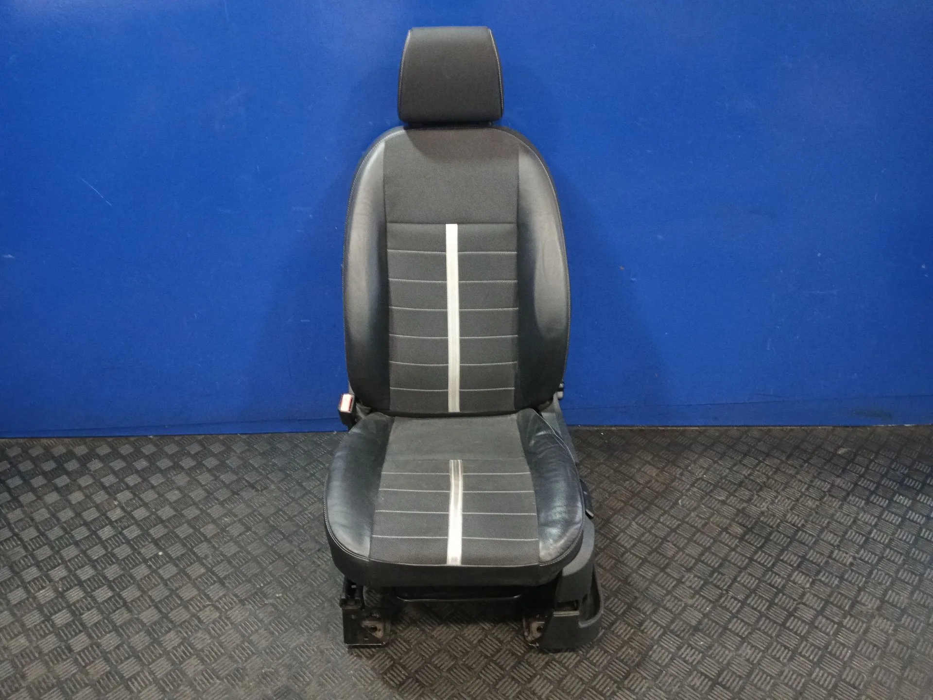 Juego Asientos Completo para Ford Kuga I