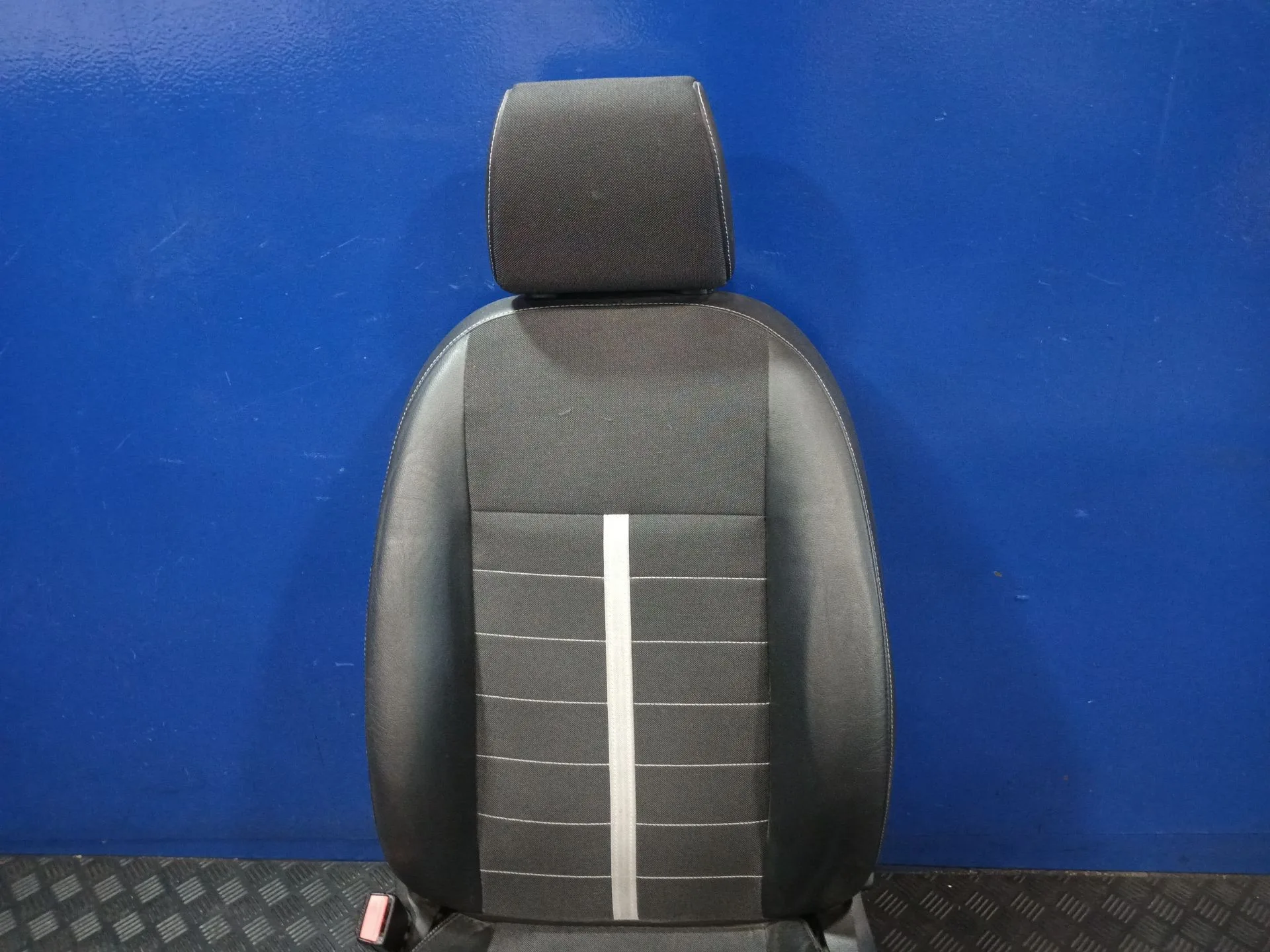 Juego Asientos Completo para Ford Kuga I