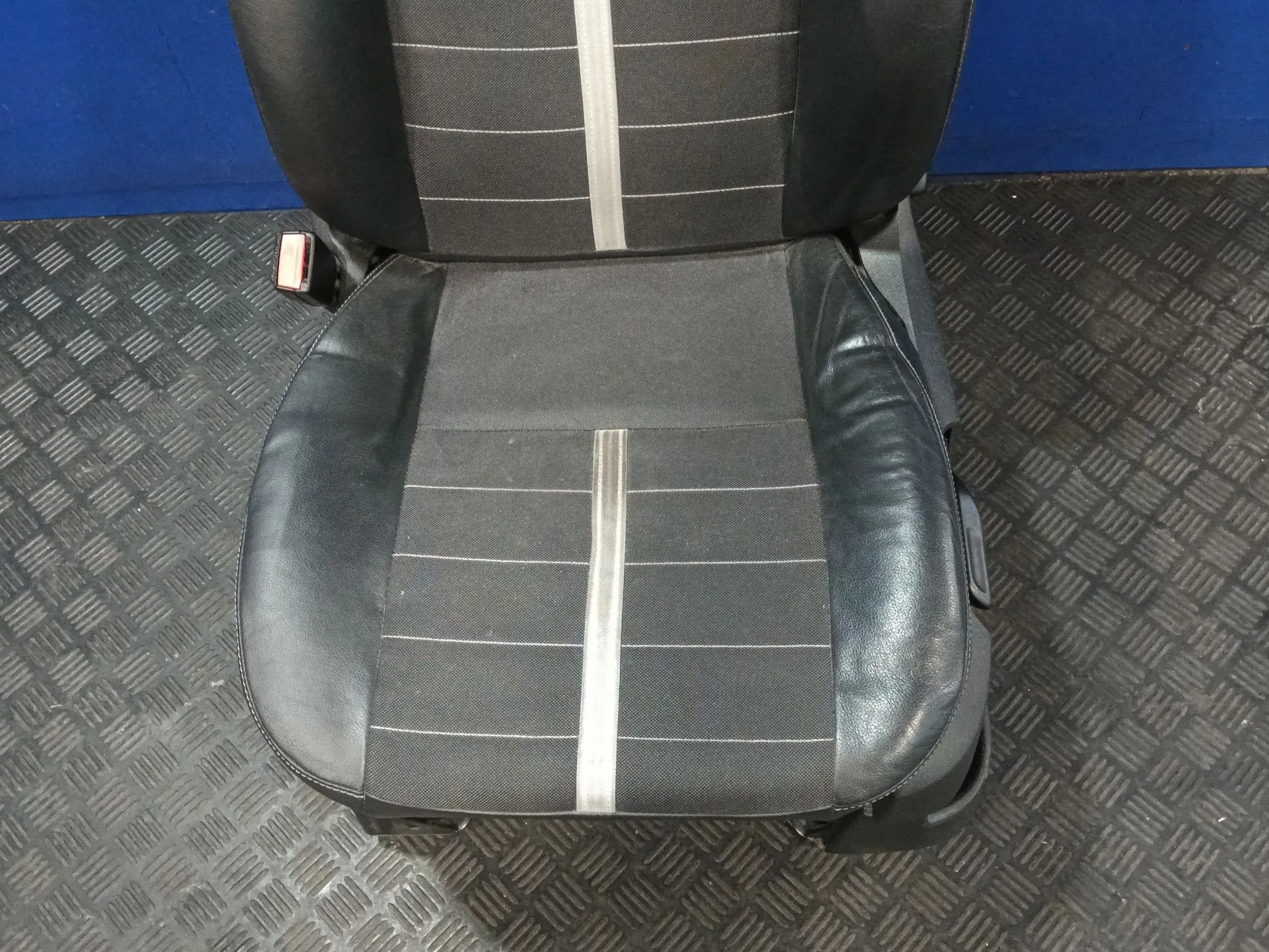 Juego Asientos Completo para Ford Kuga I