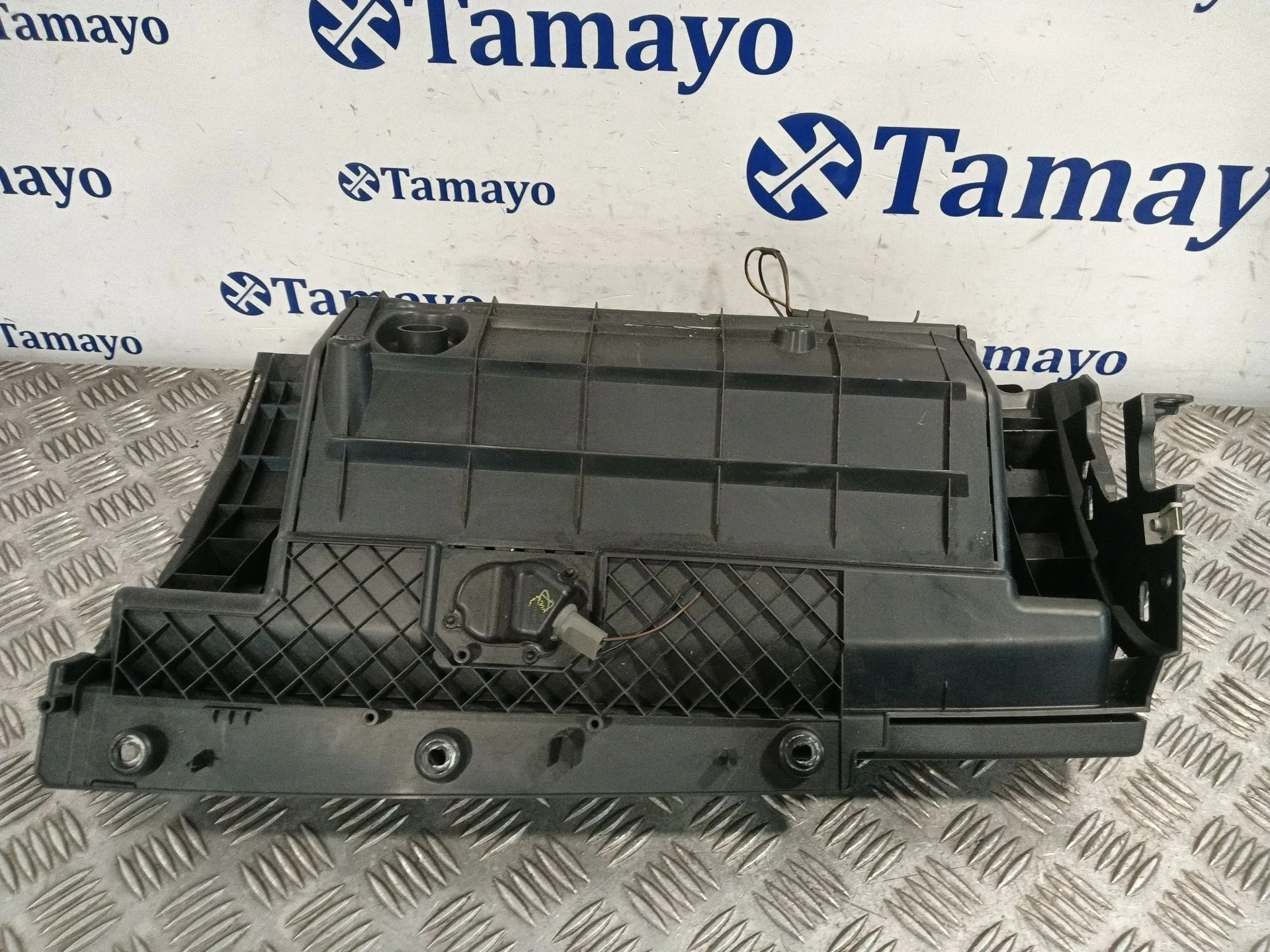 Guantera para Jaguar Xe (X760)