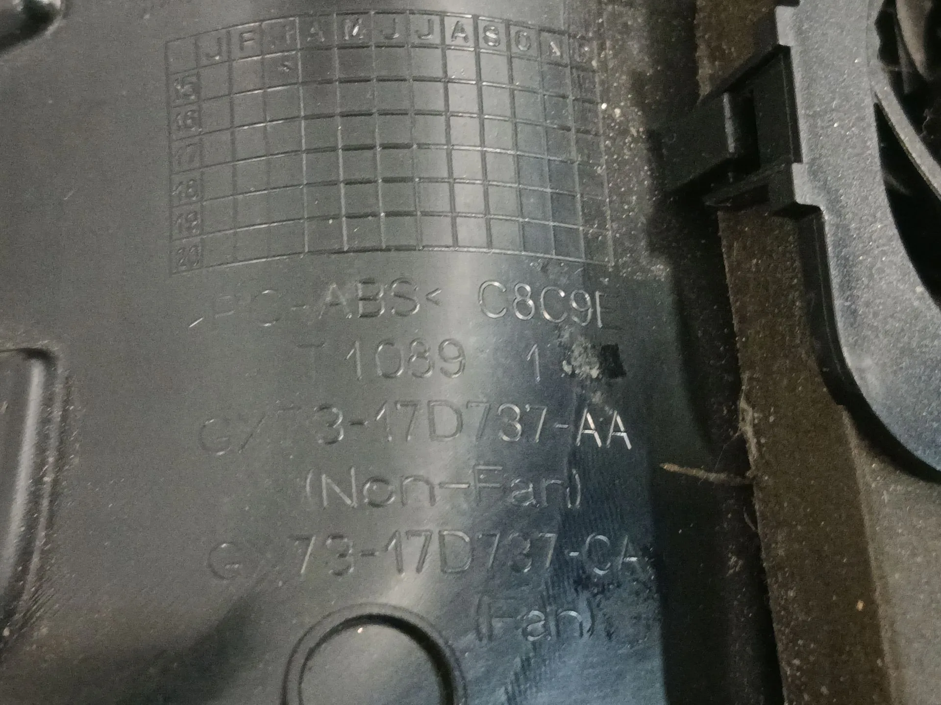 Moldura para Jaguar Xe (X760)