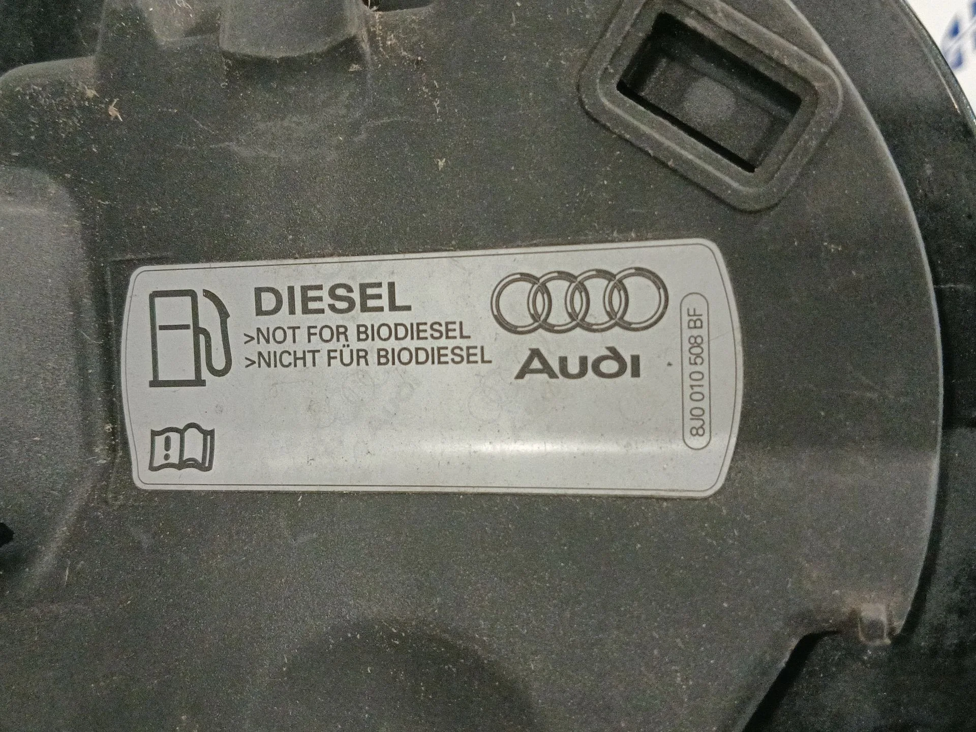 Tapa Exterior Combustible para Audi A1 (8X1, 8Xk)