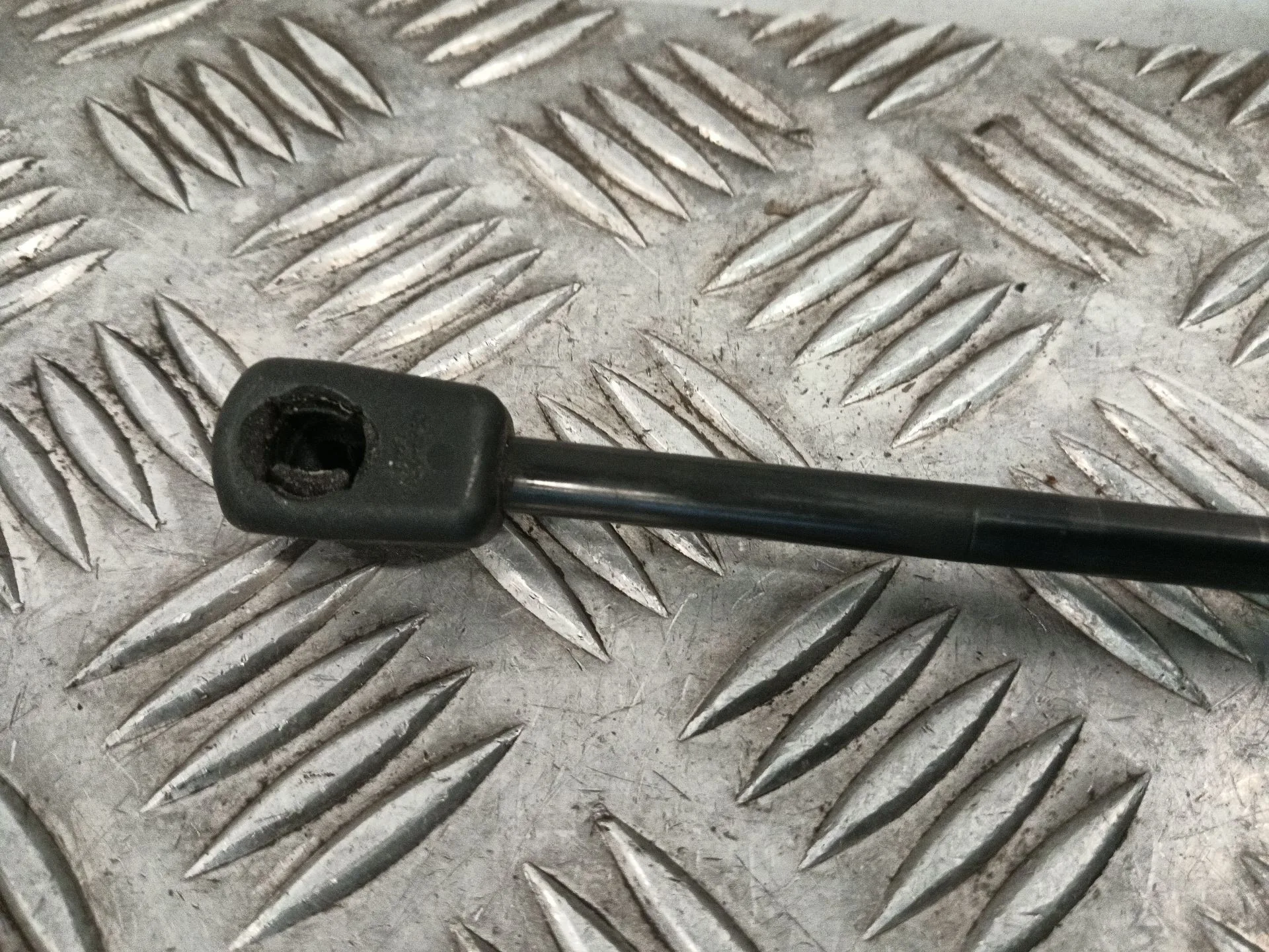 Amortiguadores Capo para Jaguar Xe (X760)