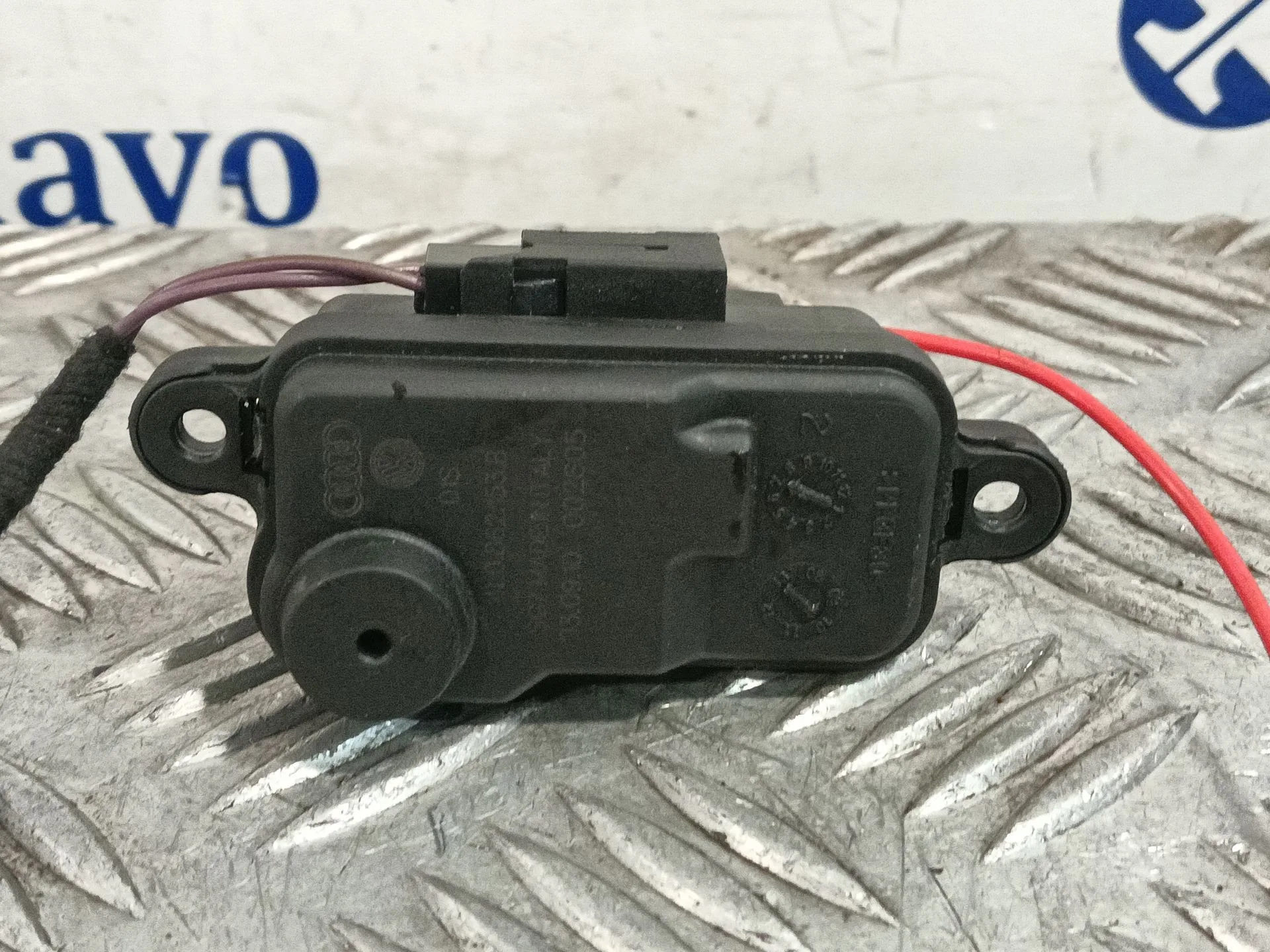 Motor Cierre Tapa Combustible para Audi A1 (8X1, 8Xk)
