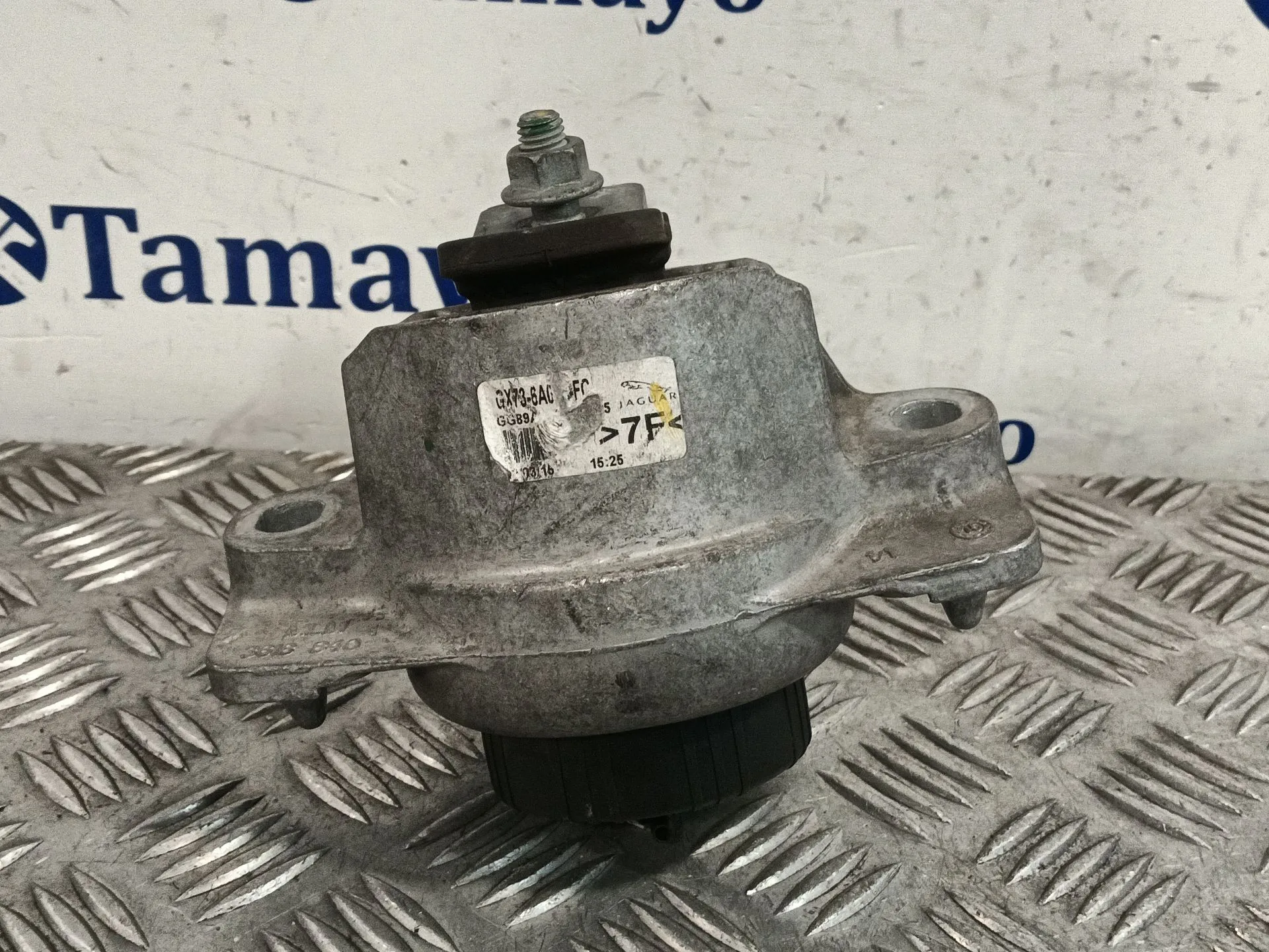 Soporte Motor para Jaguar Xe (X760)