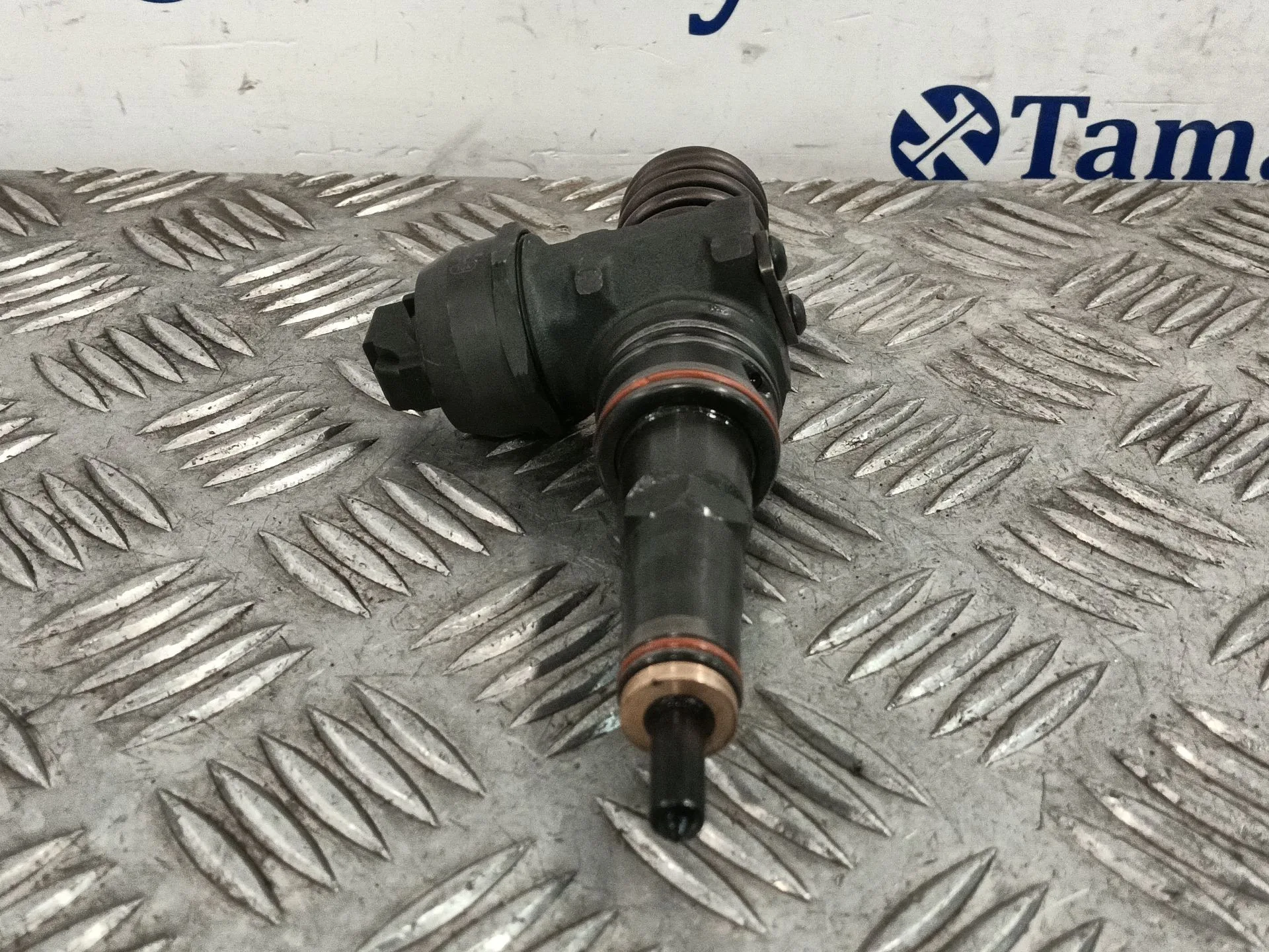 Inyector para Volkswagen Golf Iv (1J1)