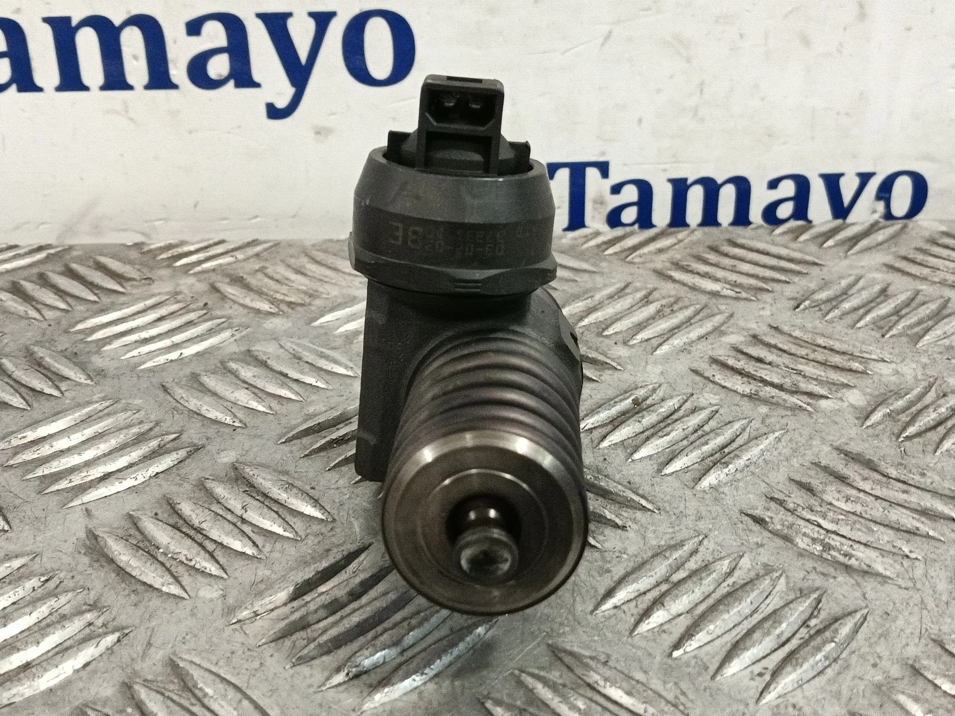 Inyector para Volkswagen Golf Iv (1J1)