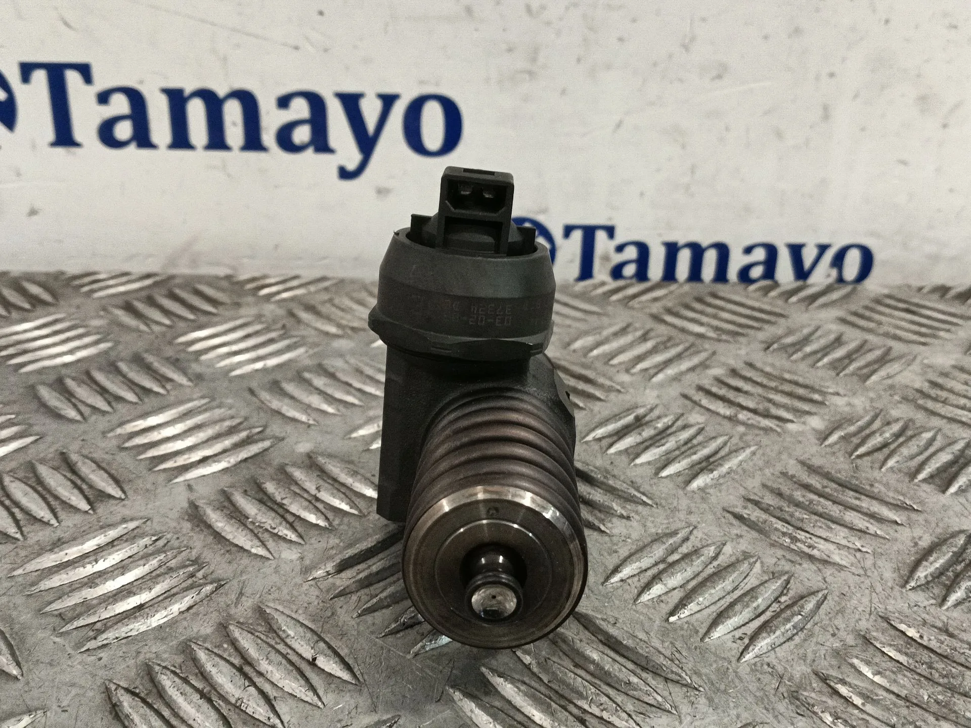 Inyector para Volkswagen Golf Iv (1J1)