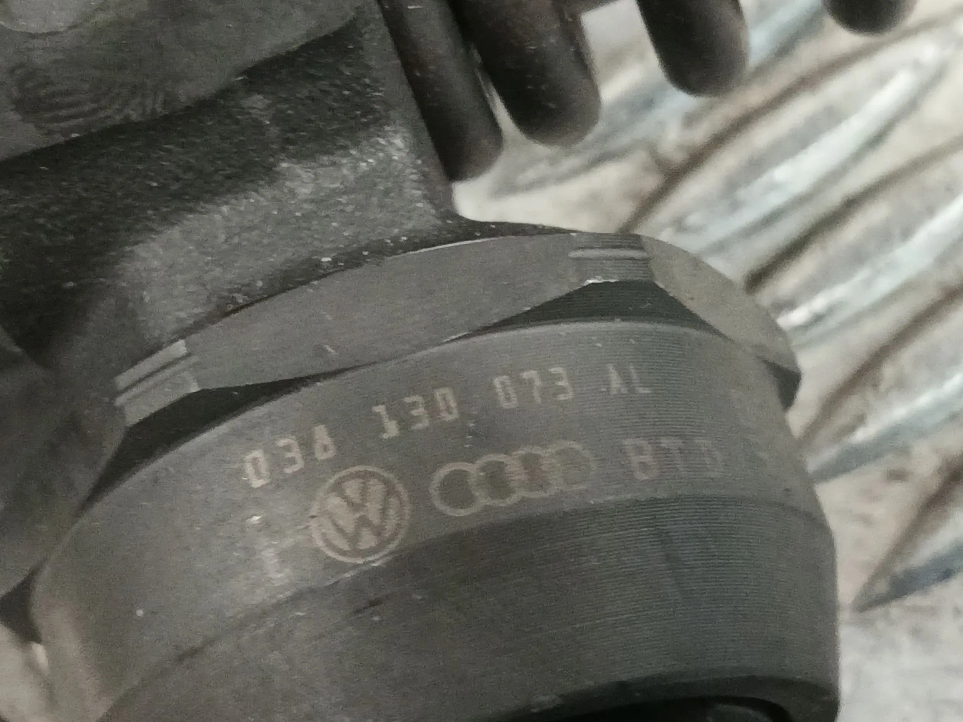 Inyector para Volkswagen Golf Iv (1J1)