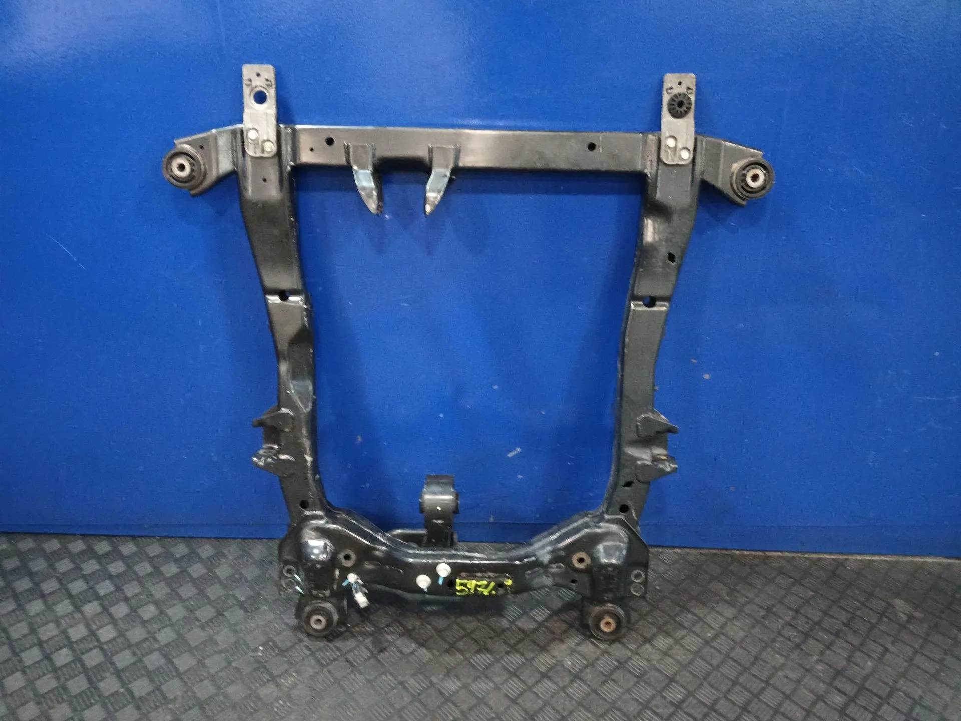 Puente Delantero para Chevrolet Cruze Hatchback (J305)