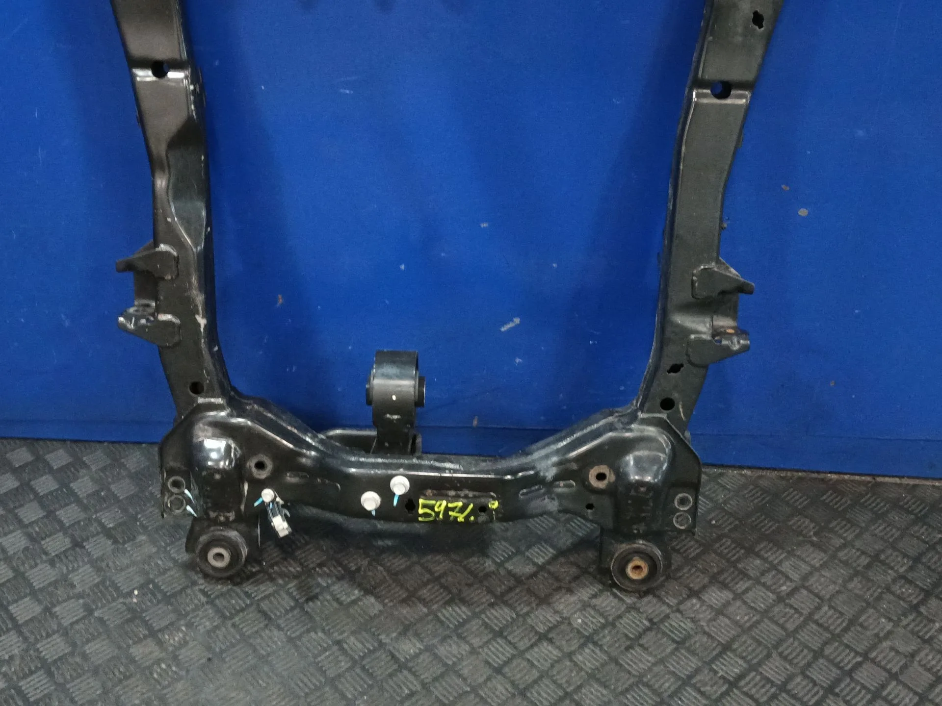 Puente Delantero para Chevrolet Cruze Hatchback (J305)