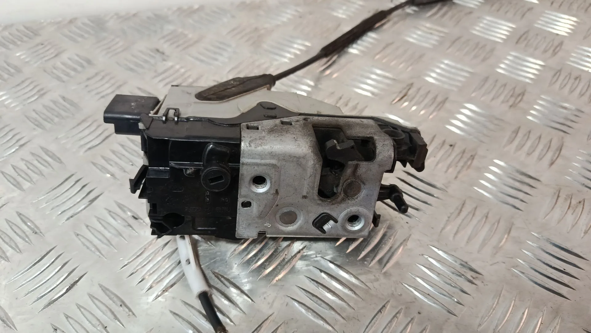 Cerradura Puerta Trasera Derecha para Peugeot 208 I (Ca_, Cc_)