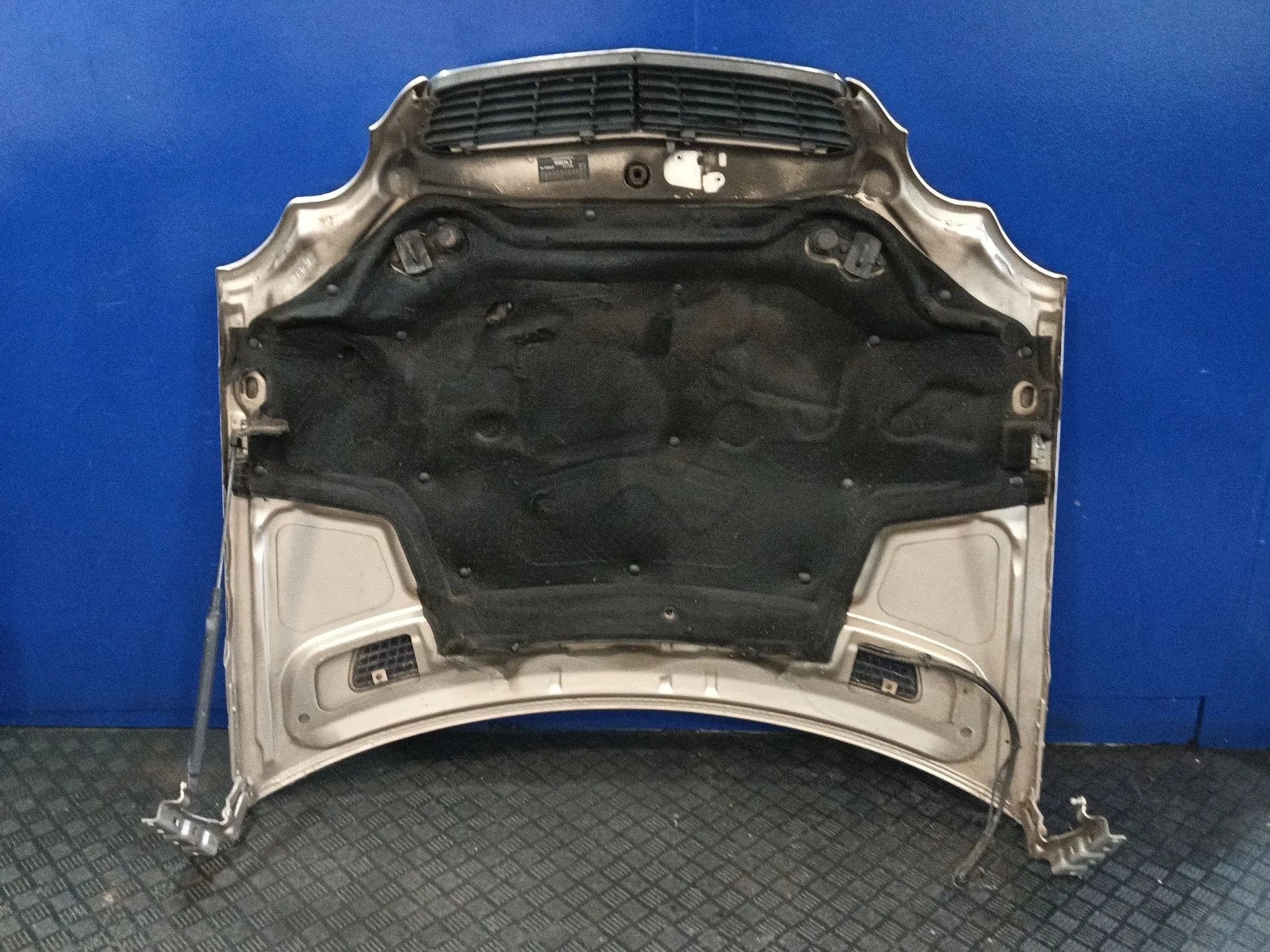 Capot para Mercedes-Benz Clase C (W203)
