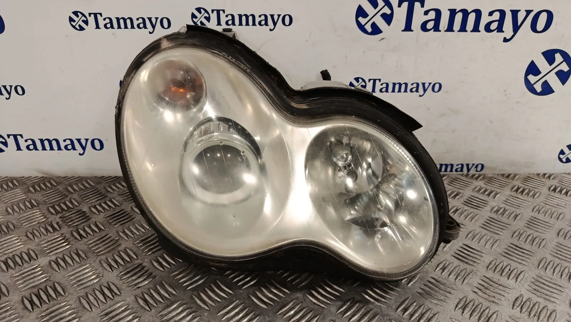 Faro Derecho para Mercedes-Benz Clase C (W203)