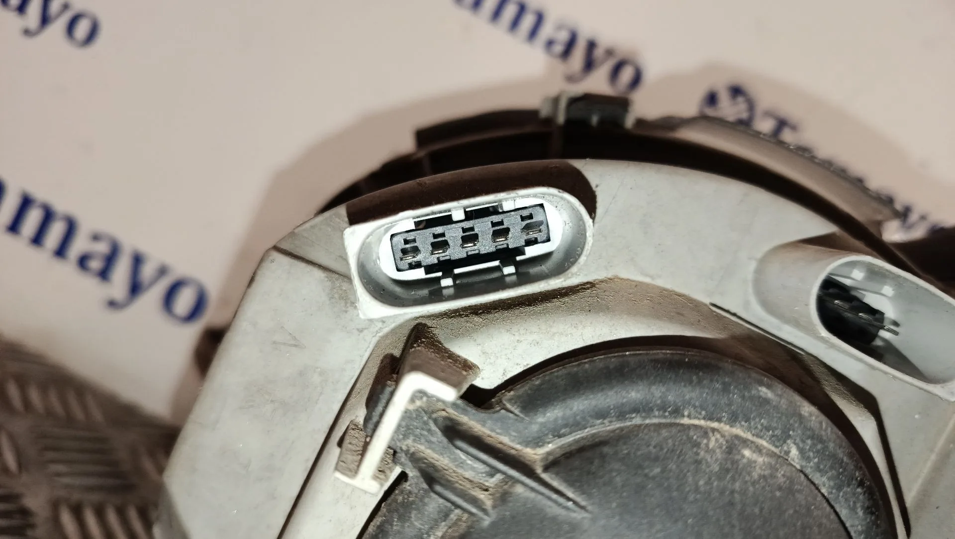 Faro Derecho para Mercedes-Benz Clase C (W203)