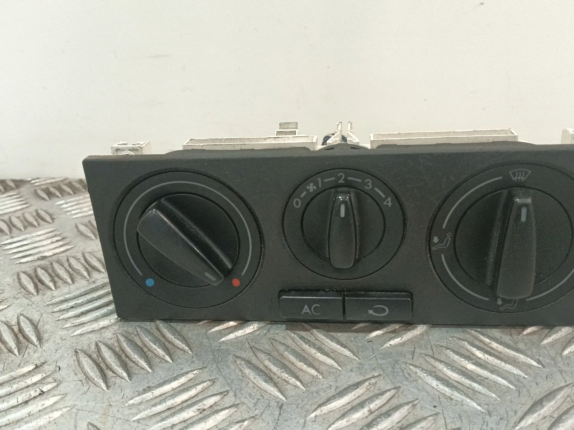 Mando Calefaccion / Aire Acondicionado para Volkswagen Golf Iv (1J1)