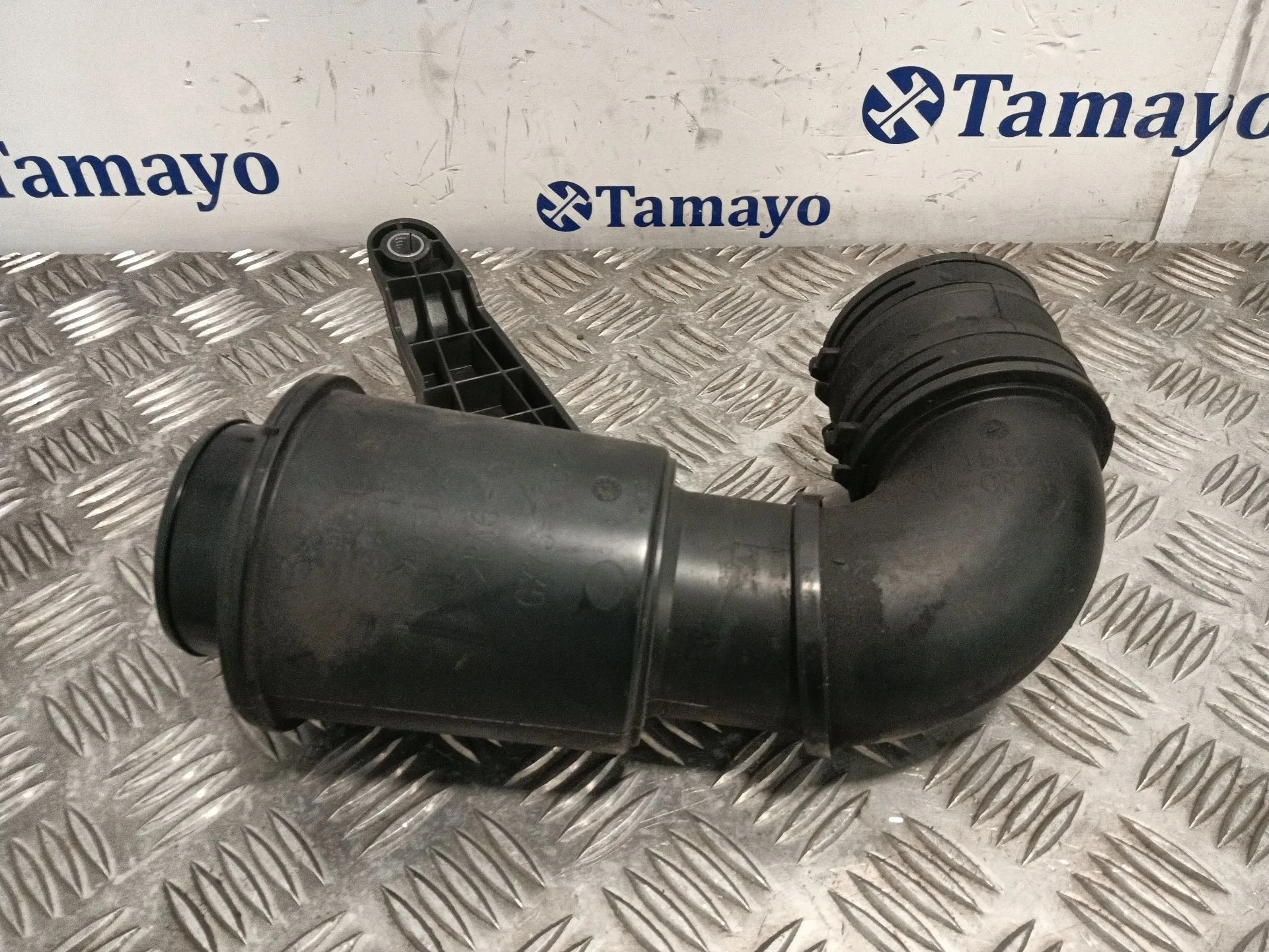 Tubo para Jaguar Xe (X760)