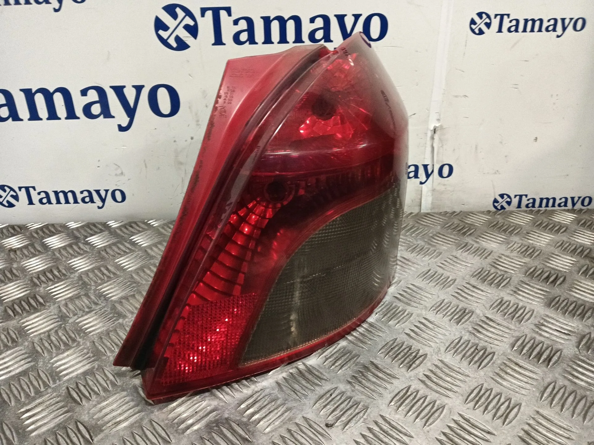 Piloto Trasero Derecho para Toyota Yaris (_P9_)