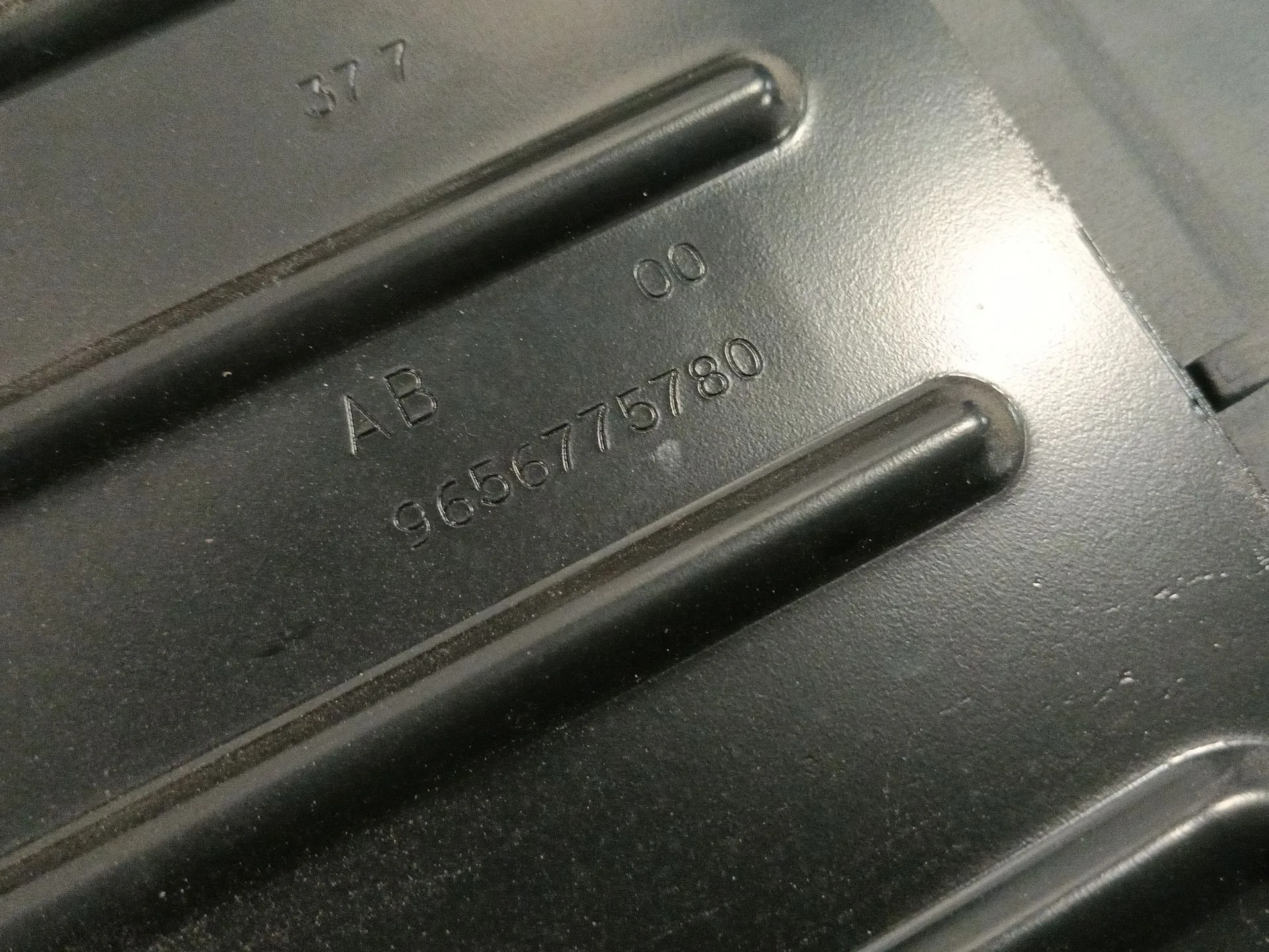 Soporte para Peugeot 207/207+ (Wa_, Wc_)