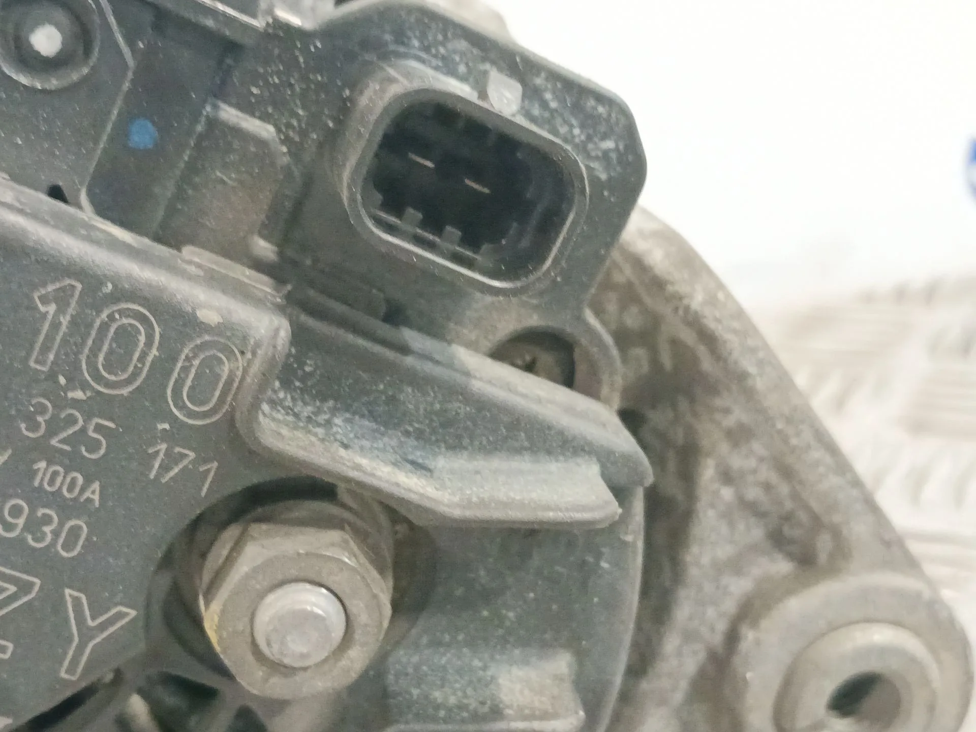 Alternador para Opel Corsa D