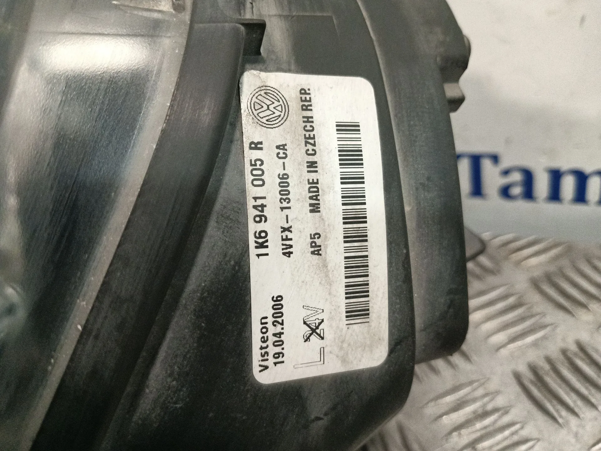 Faro Izquierdo para Volkswagen Golf V (1K1)
