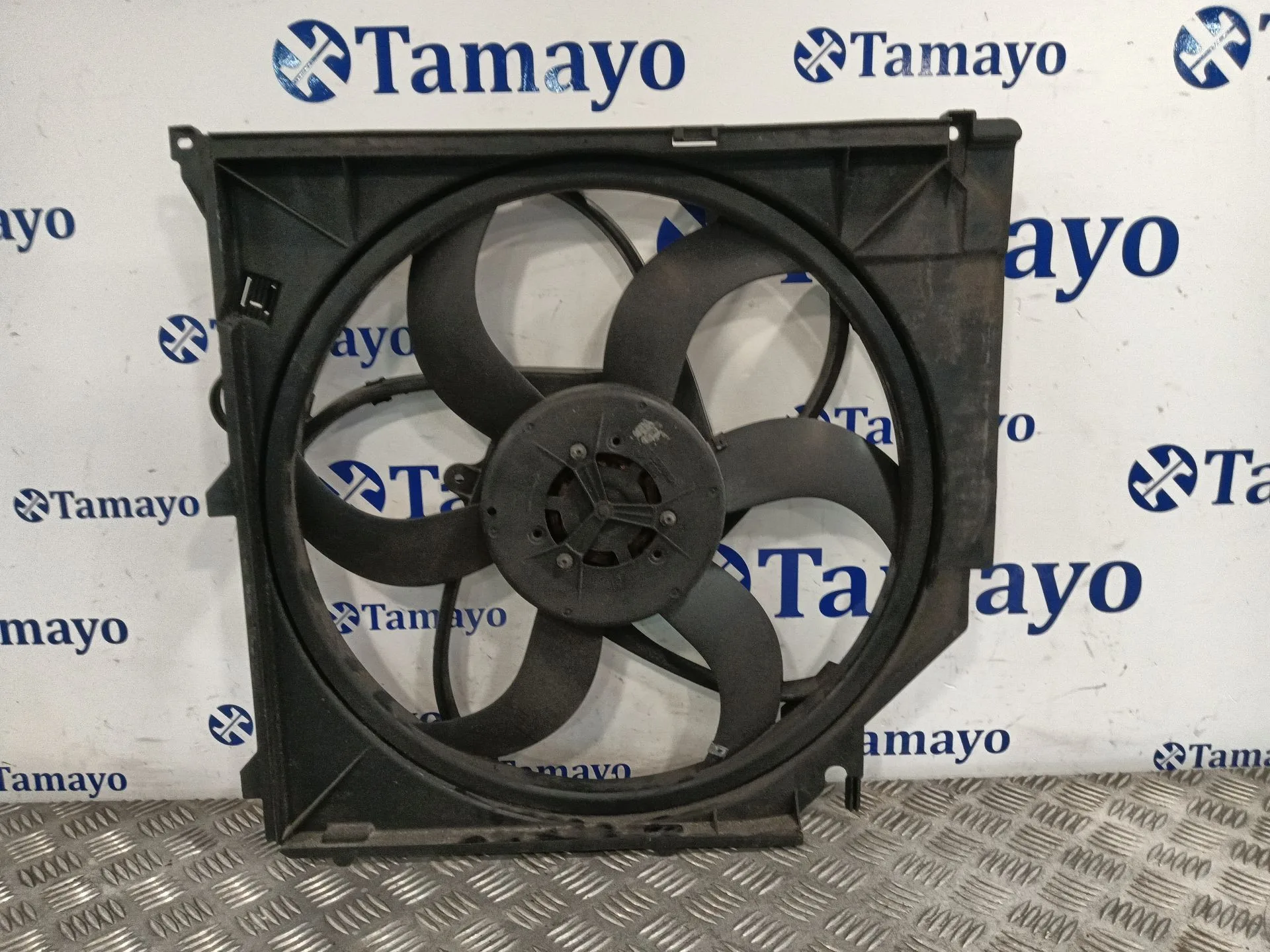 Electroventilador para Bmw X3 (E83)