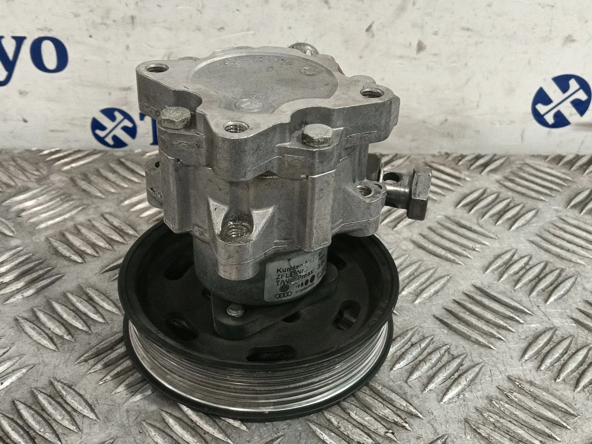 Bomba Direccion para Seat Exeo (3R2)