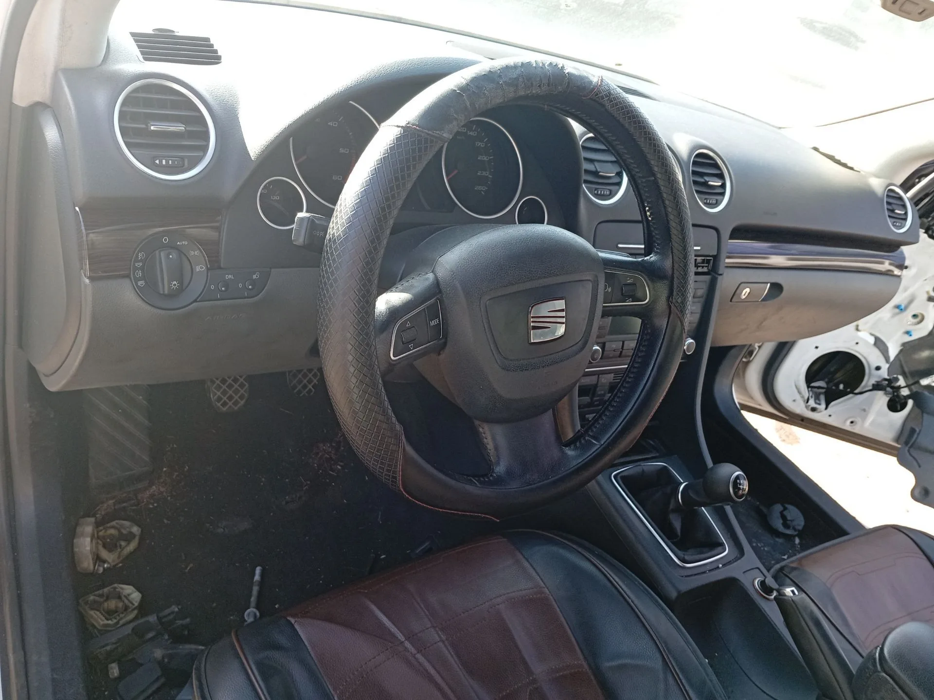 Salpicadero para Seat Exeo (3R2)