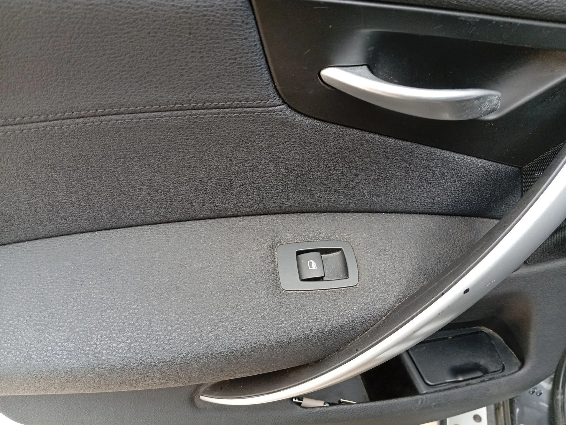 Mando Elevalunas Trasero Izquierdo para Bmw X3 (E83)