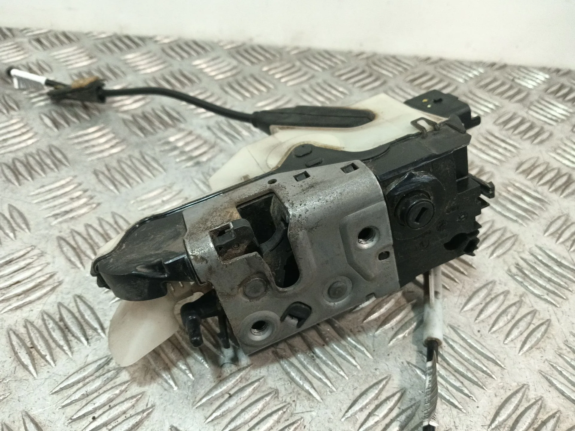 Cerradura Puerta Delantera Izquierda para Peugeot 208 I (Ca_, Cc_)