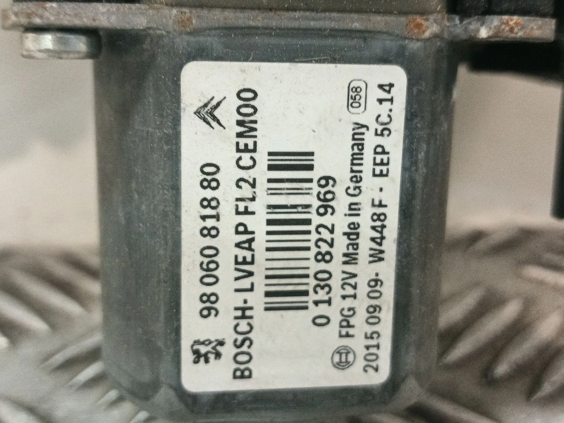 Elevalunas Delantero Izquierdo para Peugeot 208 I (Ca_, Cc_)