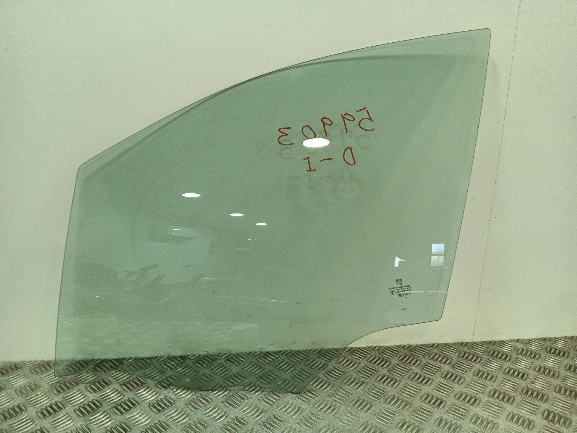 Luna Delantera Izquierda para Peugeot 208 I (Ca_, Cc_)