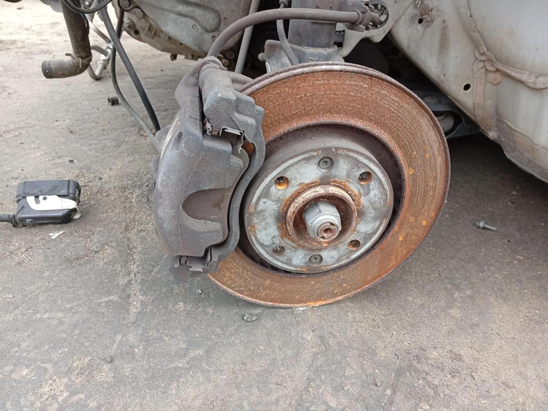 Pinza Freno Delantera Izquierda para Peugeot 208 I (Ca_, Cc_)
