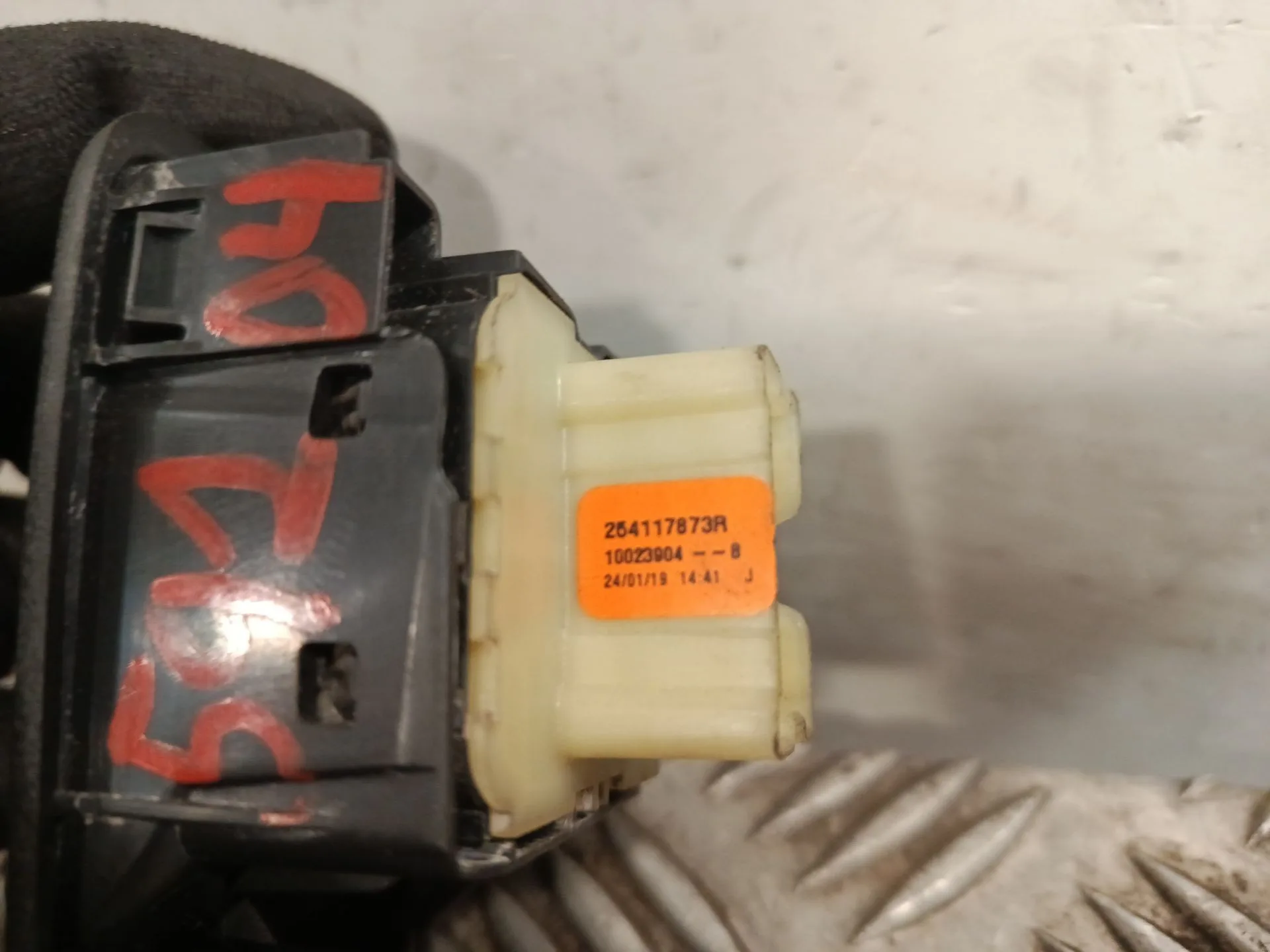 Mando Elevalunas Delantero Izquierdo para Dacia Sandero