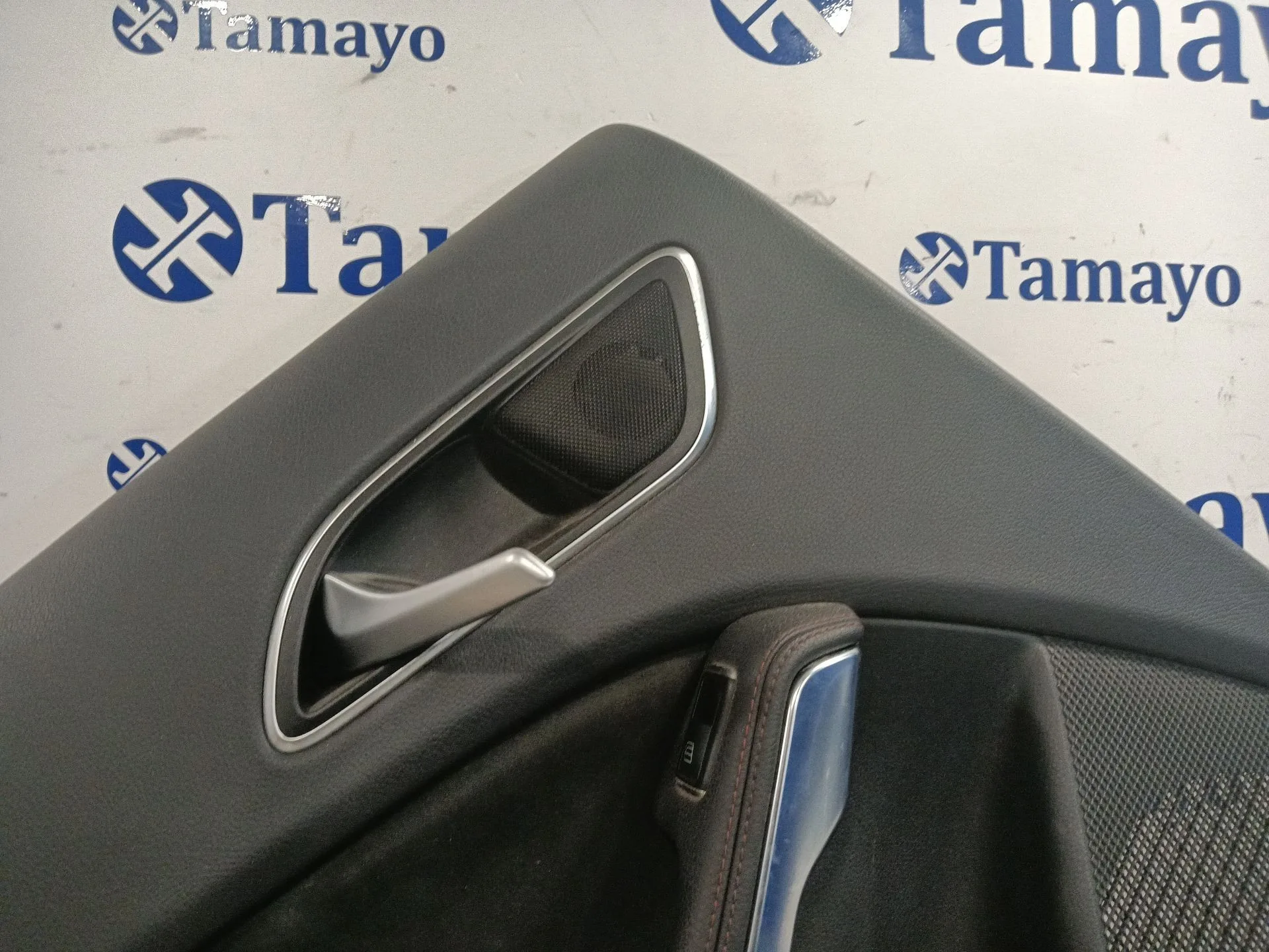 Guarnecido Puerta Trasera Izquierda para Mercedes-Benz Clase A (W176)