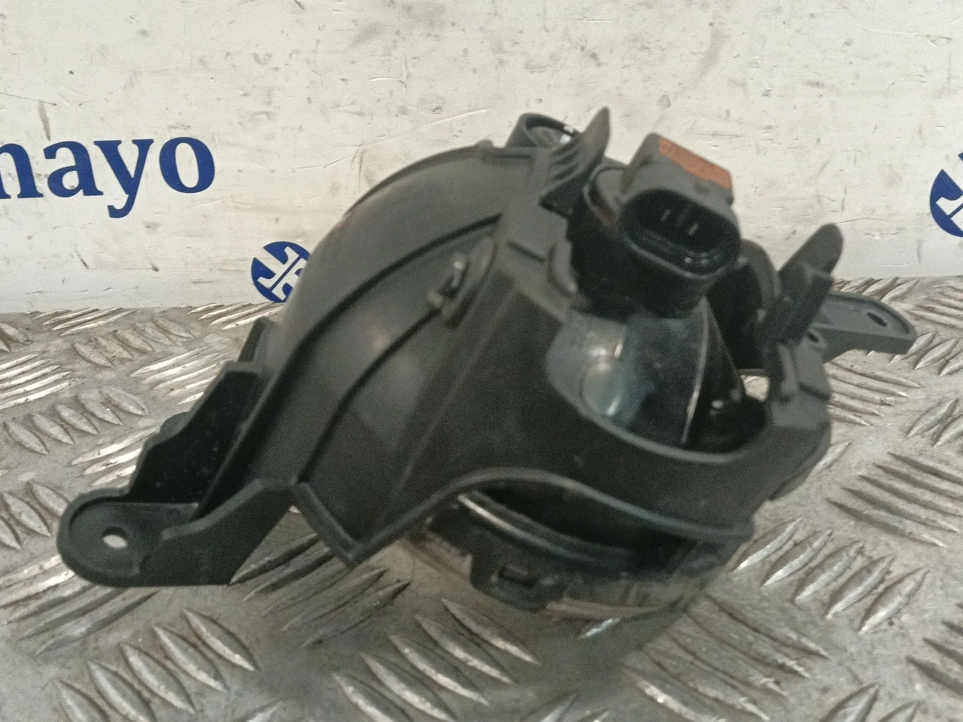 Faro Antiniebla Derecho para Chevrolet Cruze Hatchback (J305)