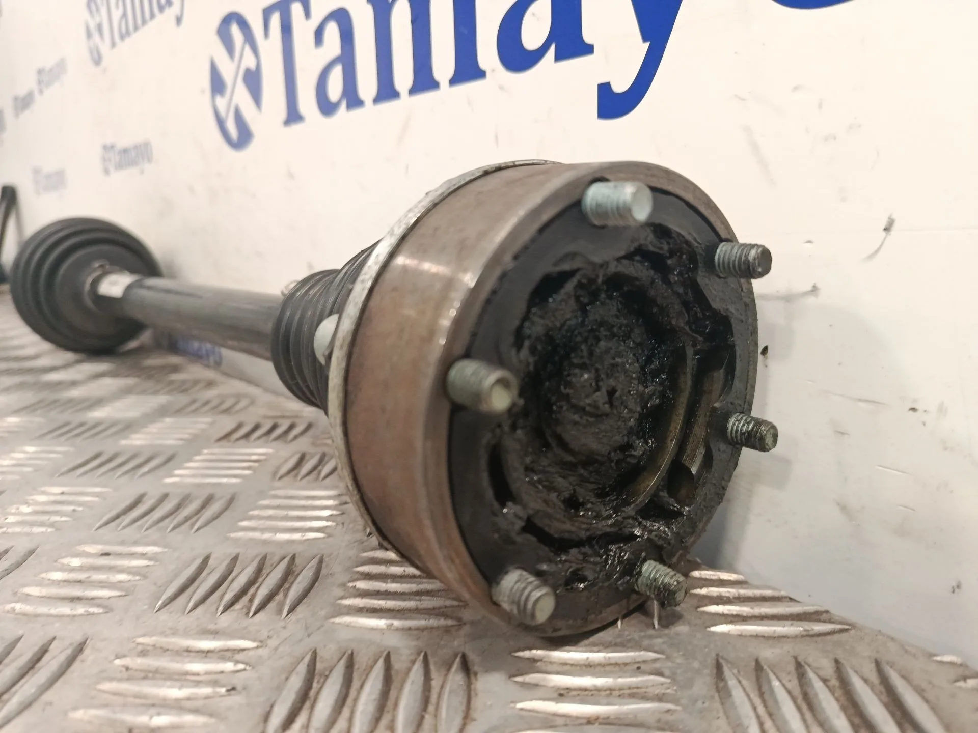 Transmision Trasera Izquierda para Audi A3 (8P)