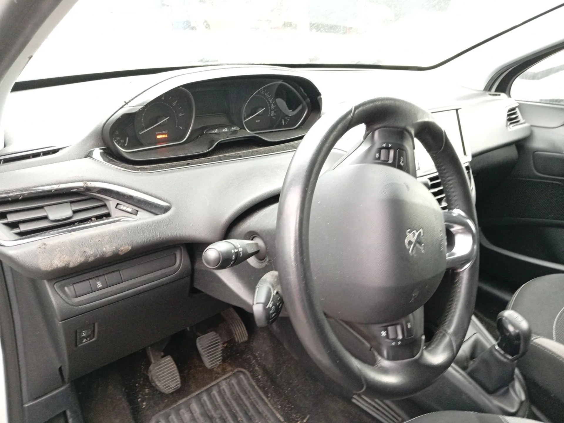 Com 2000 para Peugeot 208 I (Ca_, Cc_)