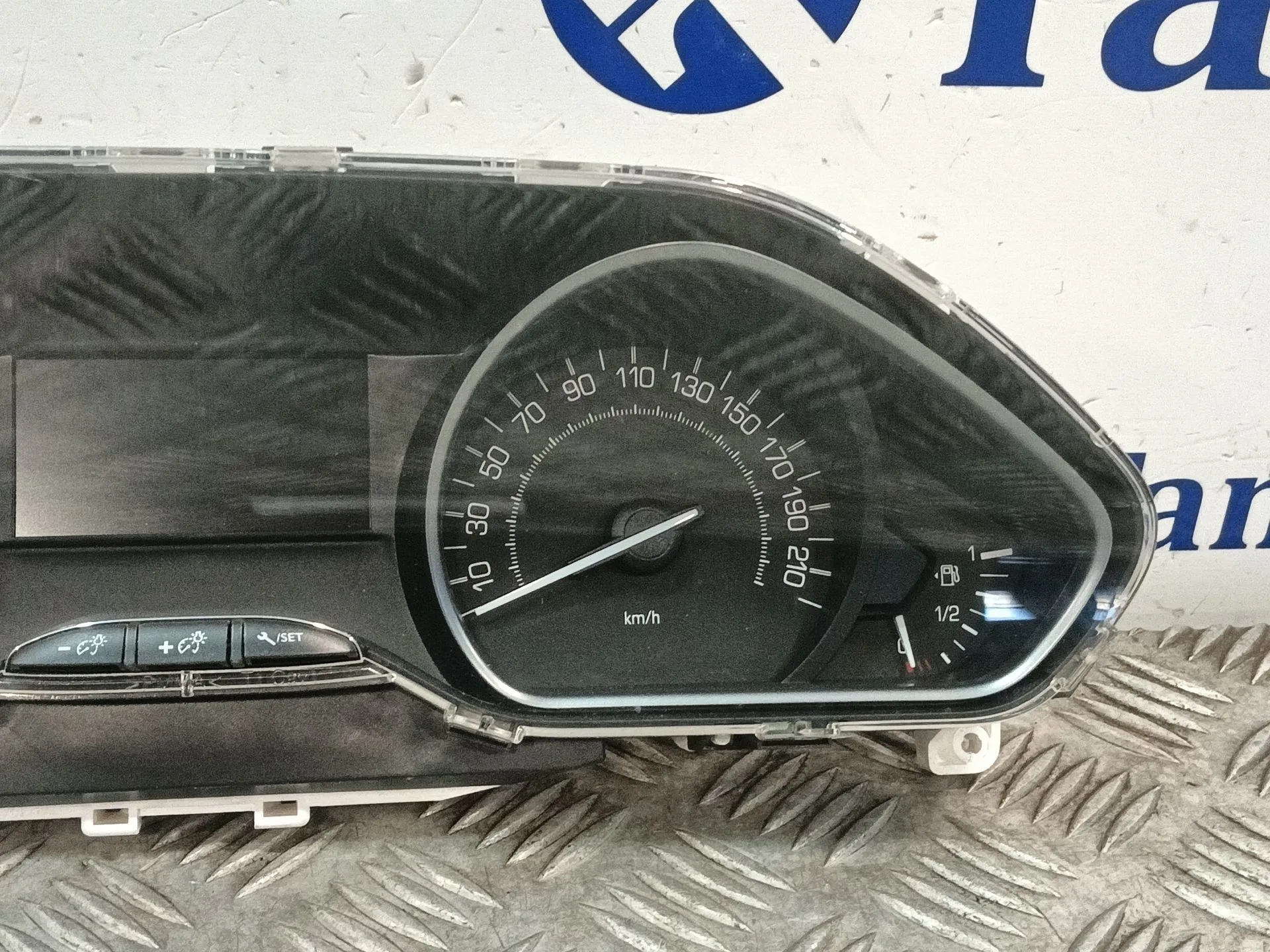 Cuadro Instrumentos para Peugeot 208 I (Ca_, Cc_)
