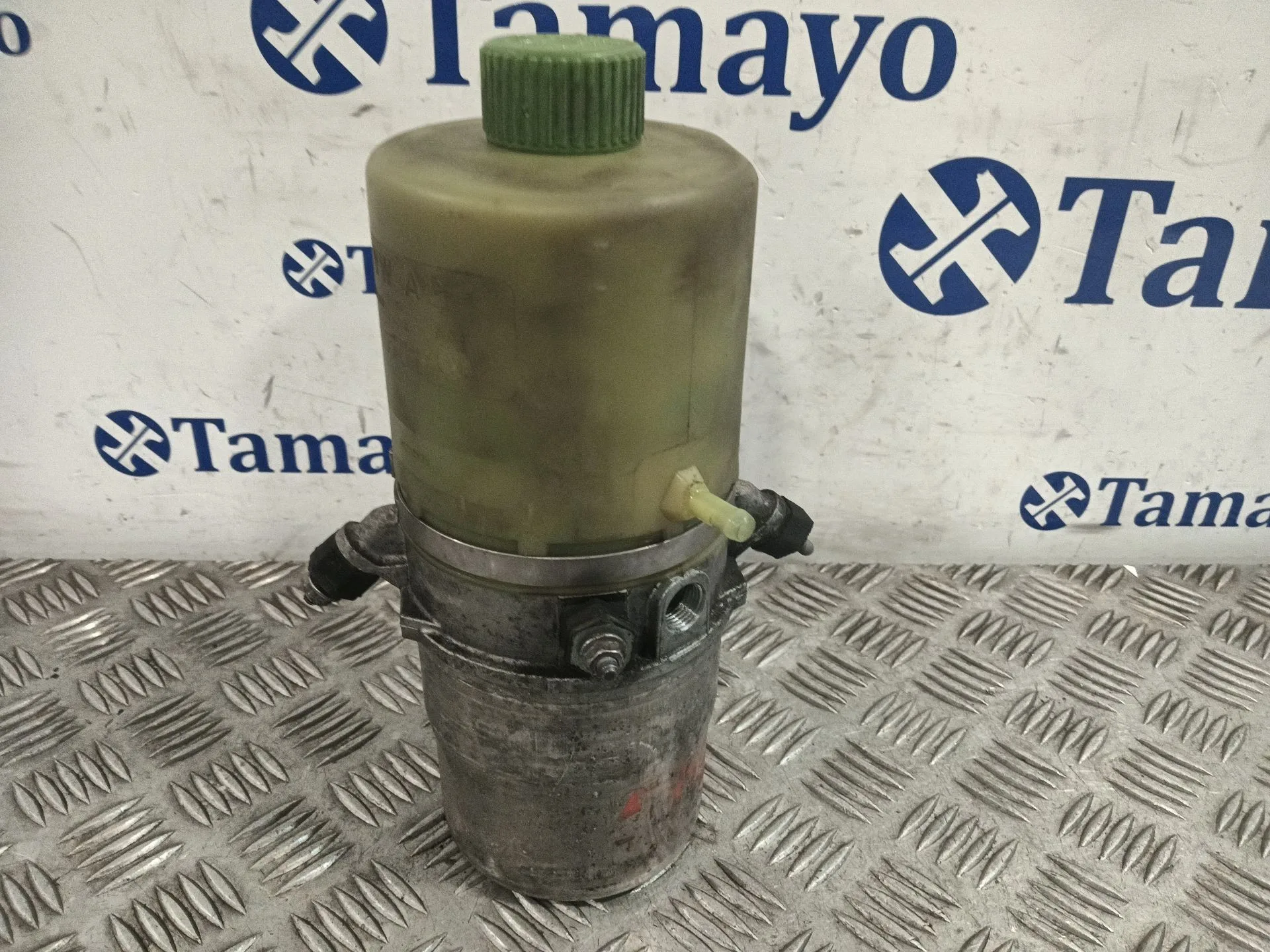 Bomba Direccion para Seat Ibiza Iii (6L1)