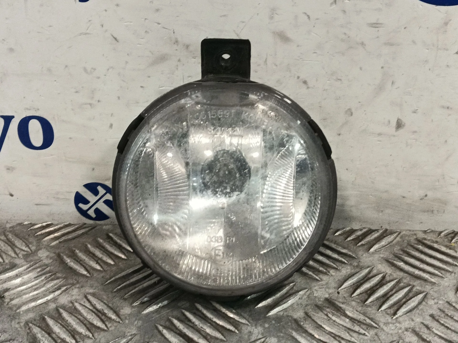 Faro Antiniebla Izquierdo para Chevrolet Cruze Hatchback (J305)