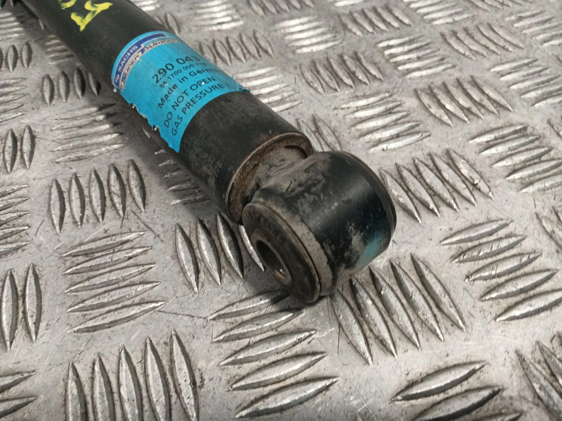 Amortiguador Trasero Derecho para Mercedes-Benz Vito Furgoneta (W638)