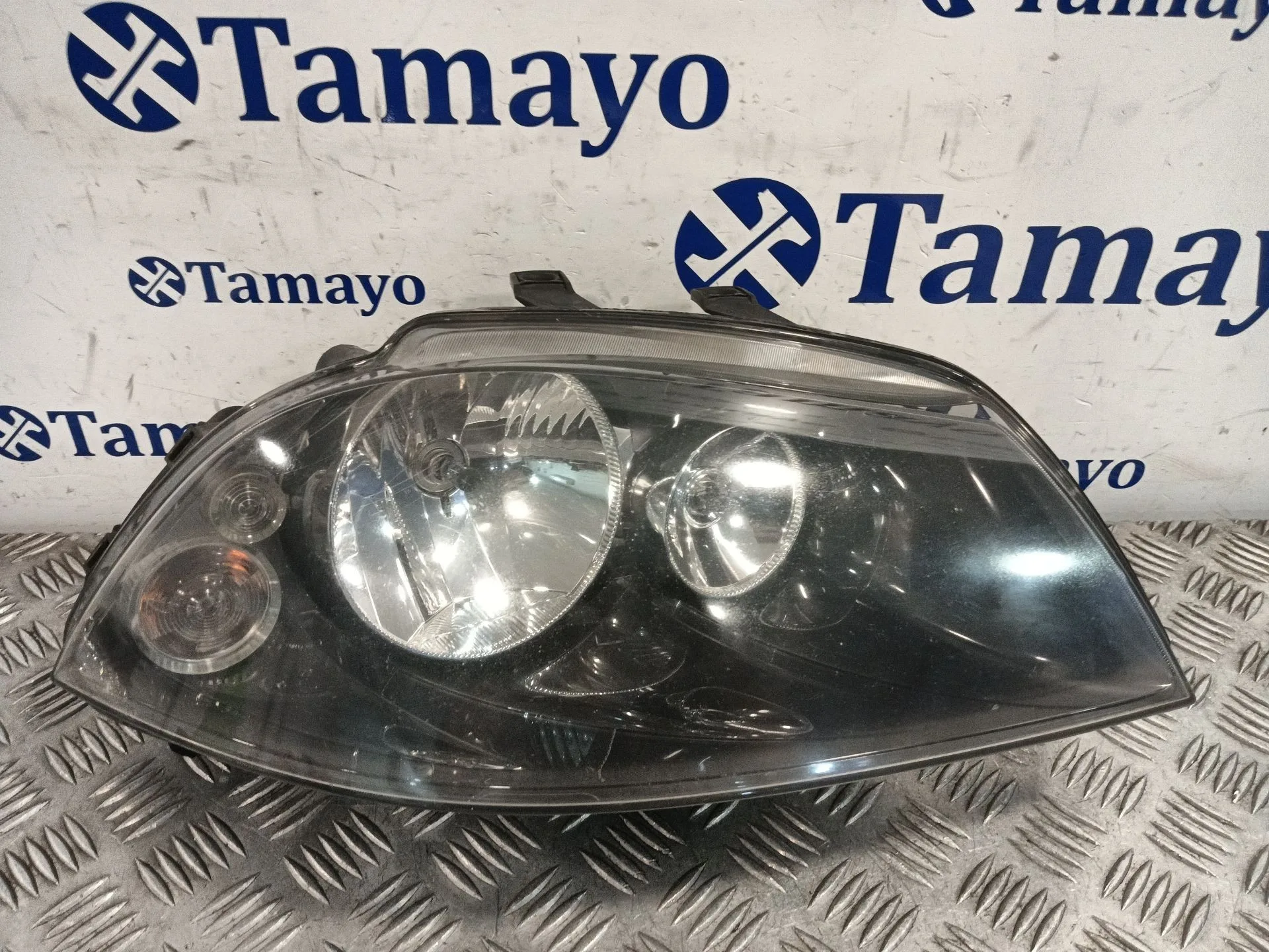 Faro Derecho para Seat Ibiza Iii (6L1)
