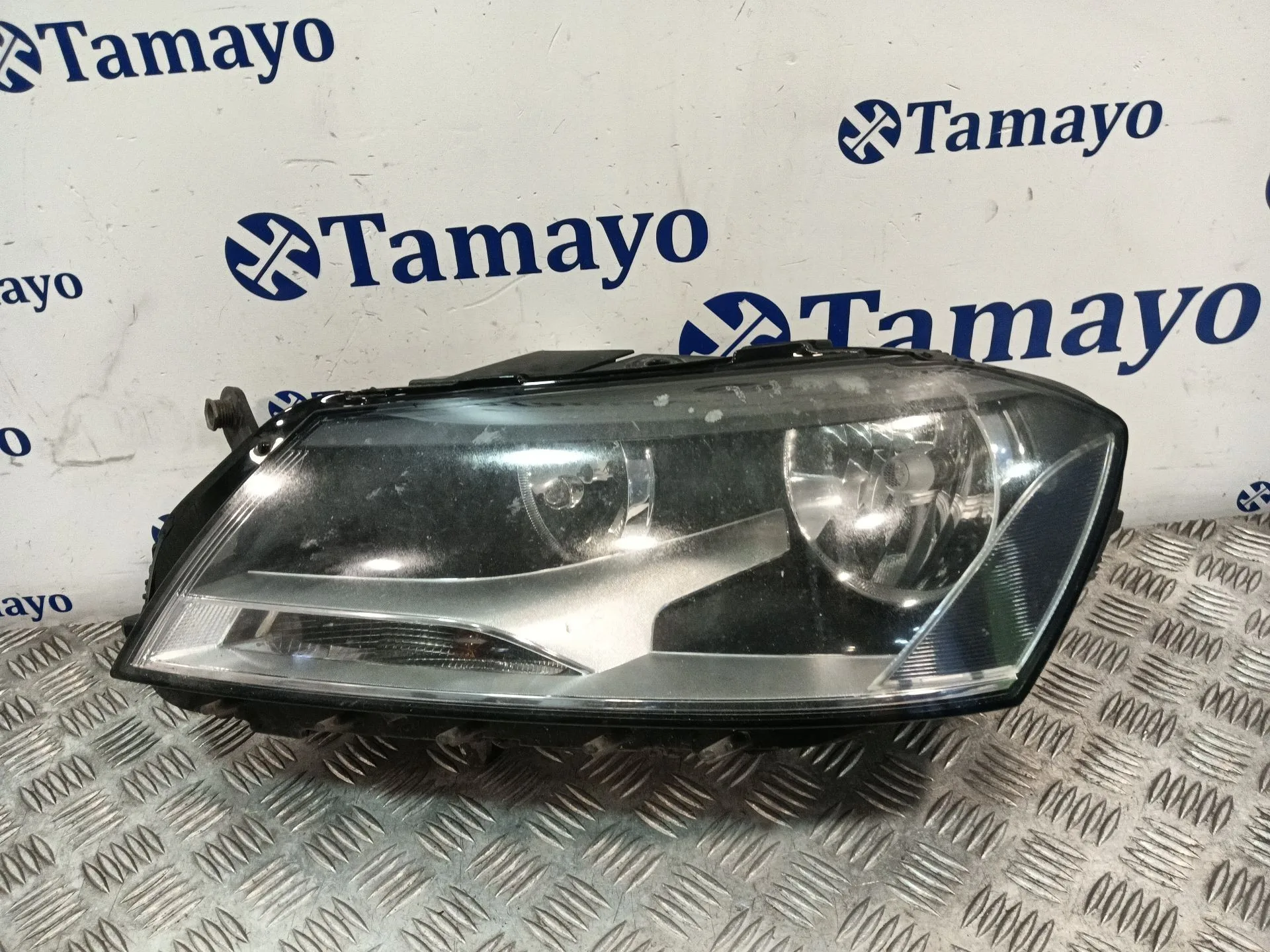 Faro Izquierdo para Volkswagen Passat B7 Variant (365)