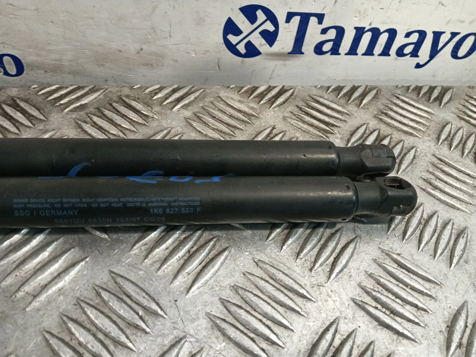 Amortiguador Porton Trasero Derecho para Volkswagen Golf V (1K1)