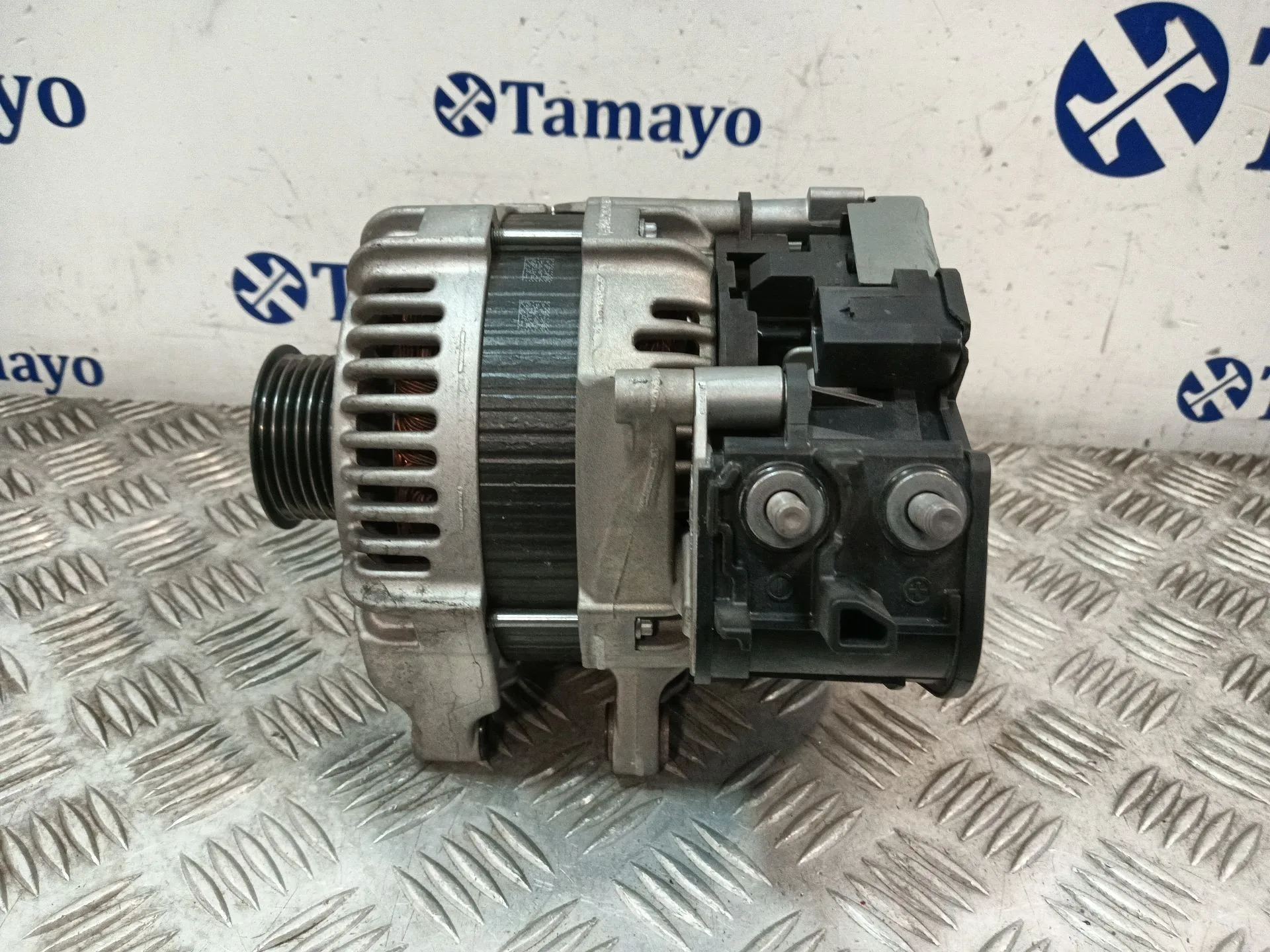 Alternador para Ford Puma (J2K, Cf7)