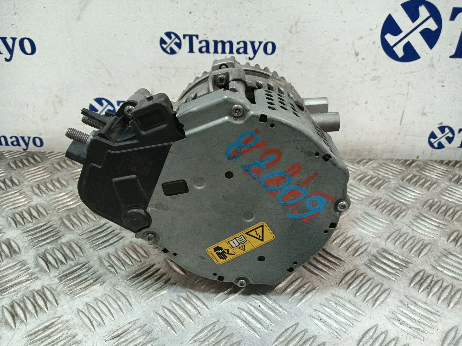 Alternador para Ford Puma (J2K, Cf7)