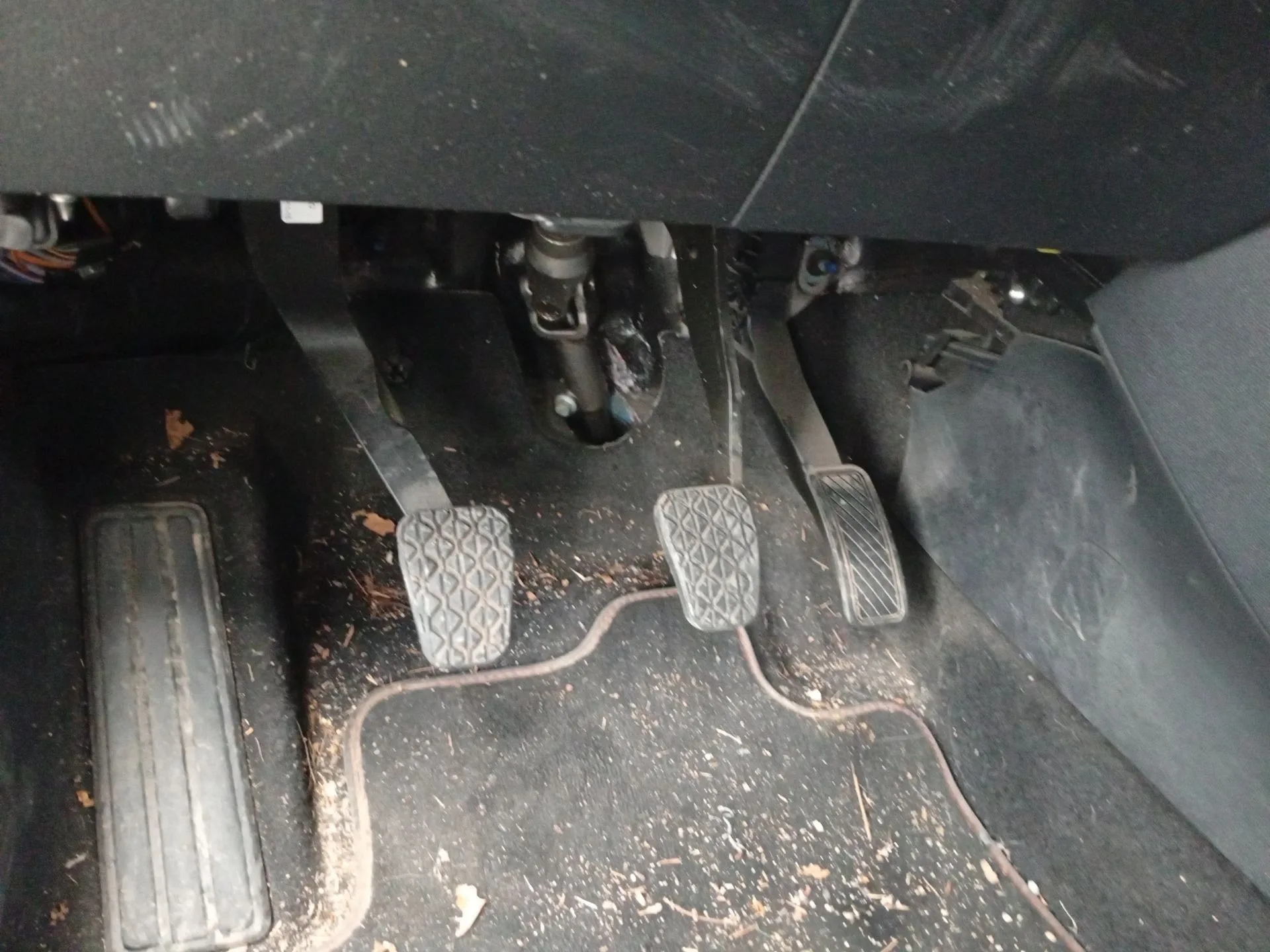 Pedal Embrague para Ford Puma (J2K, Cf7)